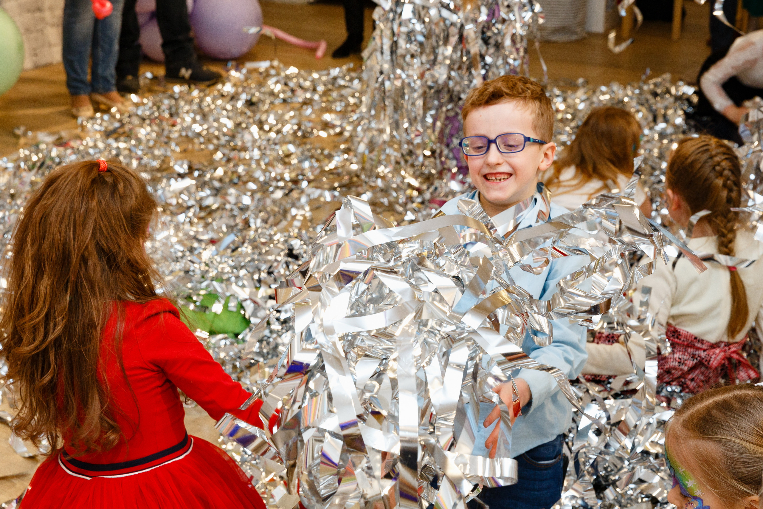 Профессиональный фотограф на праздник, вечеринку, корпоратив. Репортажная фотосъёмка частных мероприятий, детских праздников, вечеринок и мастерклассов в Санкт-Петербурге.