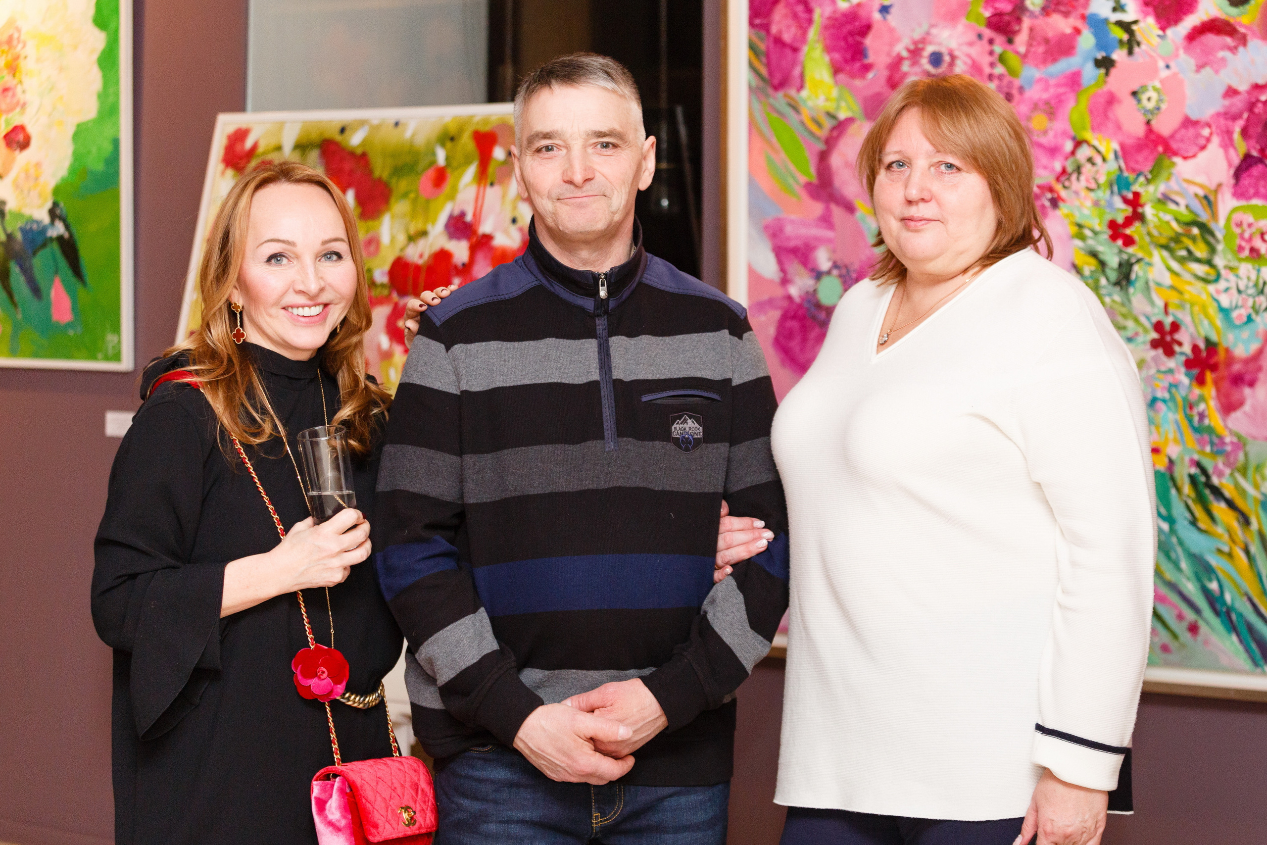 Профессиональный репортажный фотограф на выставки, презентации и другие светские мероприятия, в Санкт-Петербурге.