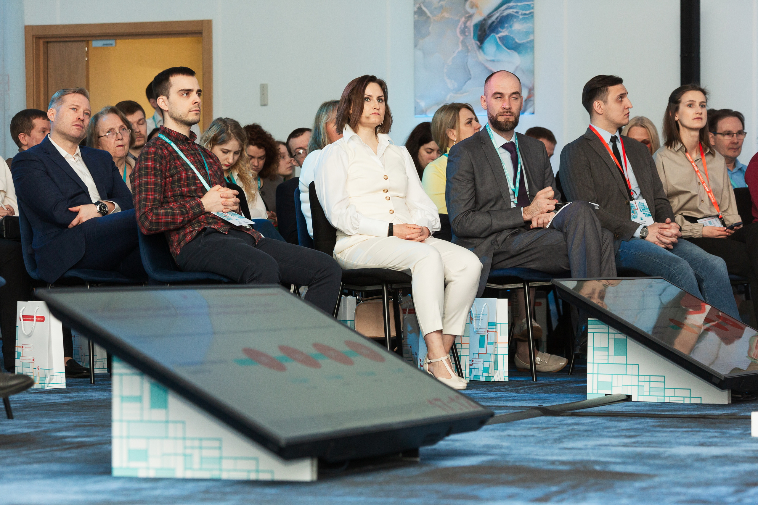 Профессиональный фотограф на форум, конференцию и другие мероприятия в Санкт-Петербурге. Репортажная фотосъёмка массовых мероприятий для компаний, частных лиц, выставочных и лекционных пространств, event-агентств.