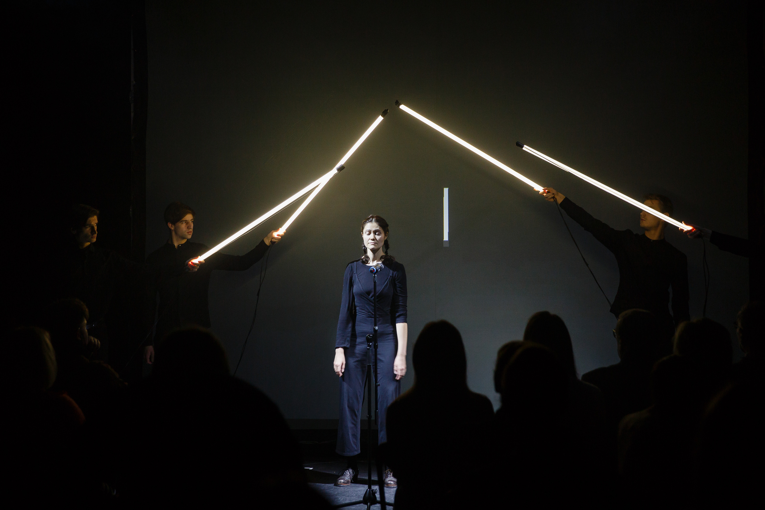 Профессиональный репортажный фотограф на концерты и фестивали в Санкт-Петербурге и области.