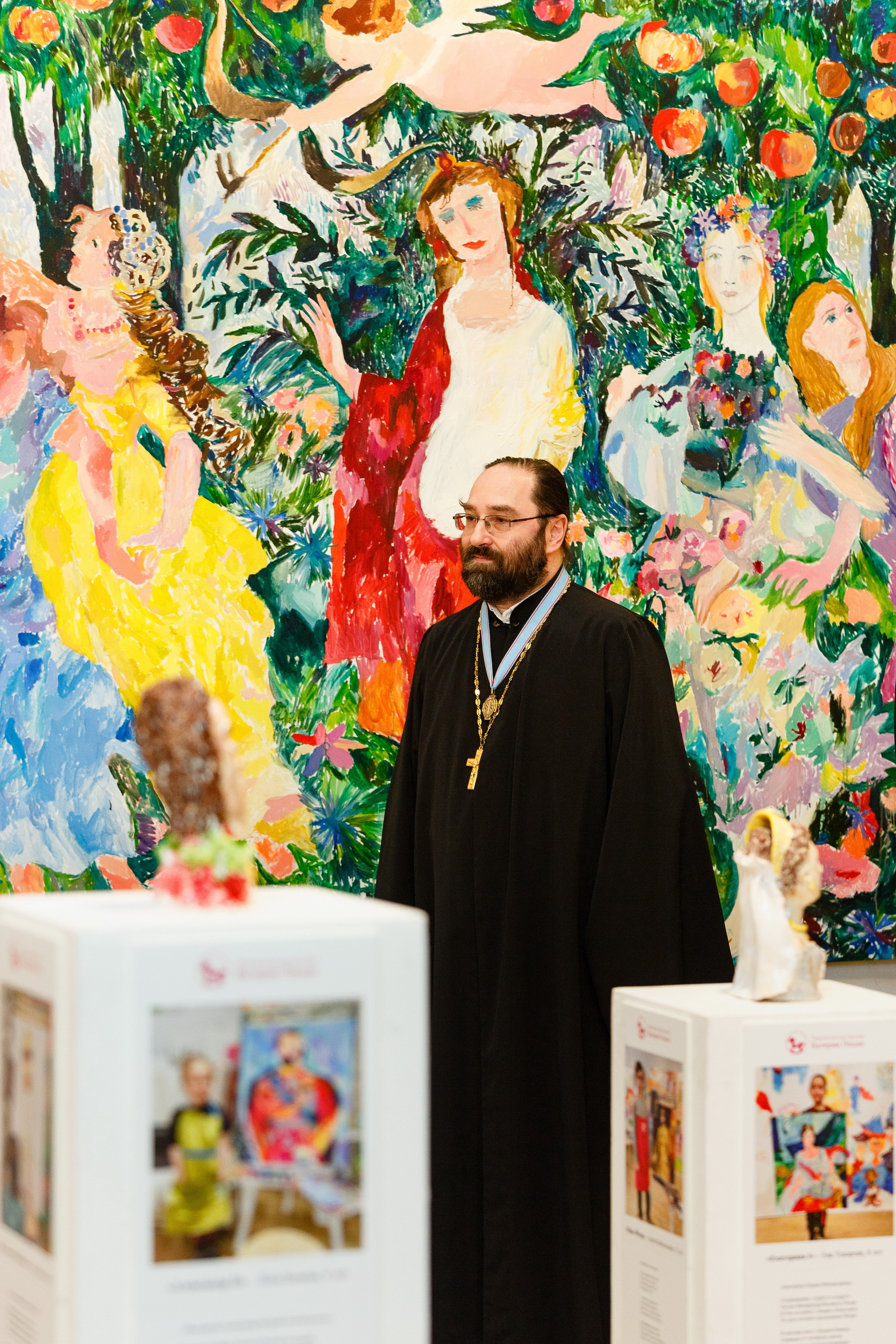 Профессиональный репортажный фотограф на выставки, презентации и другие светские мероприятия, в Санкт-Петербурге.