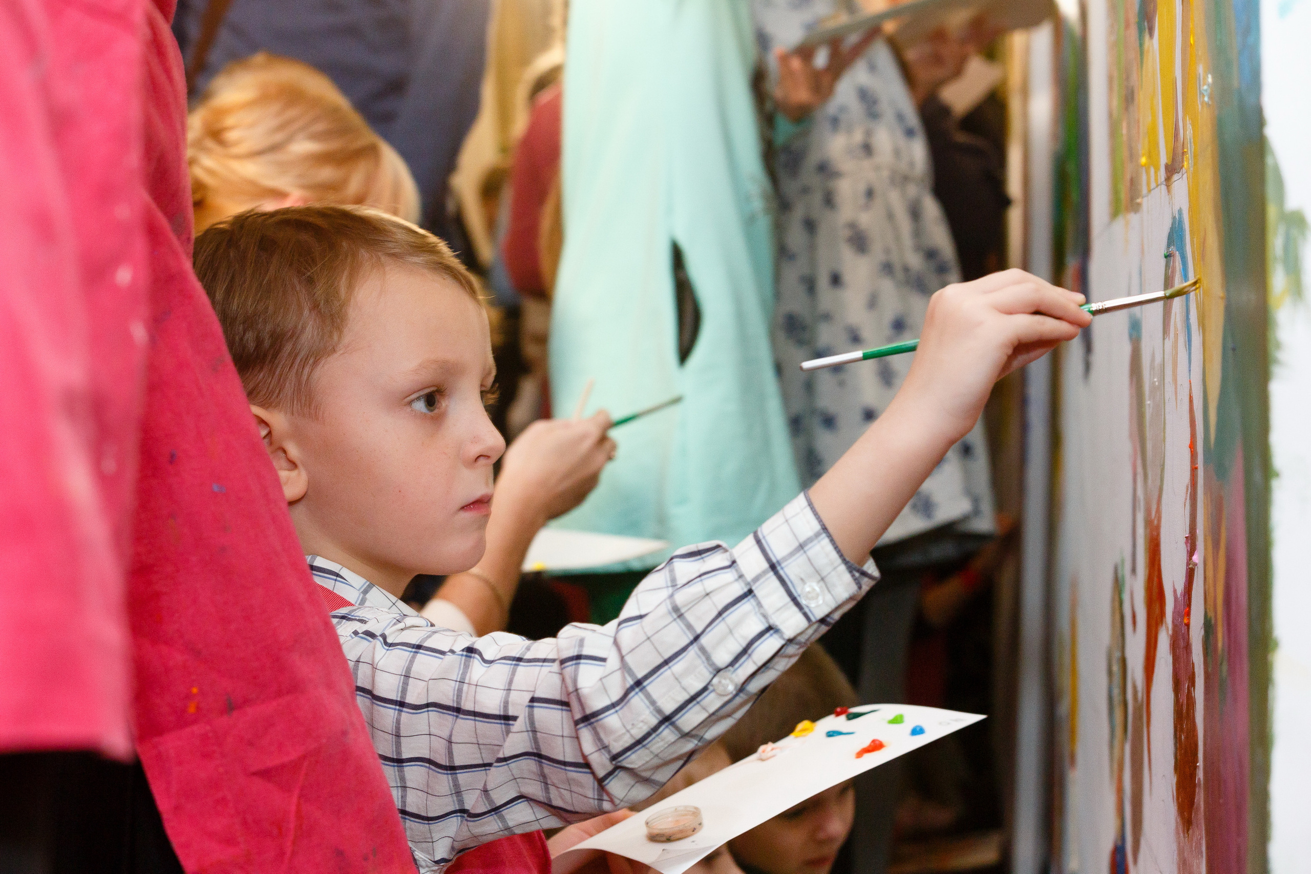 Профессиональный фотограф на праздник, вечеринку, корпоратив. Репортажная фотосъёмка частных мероприятий, детских праздников, вечеринок и мастерклассов в Санкт-Петербурге.