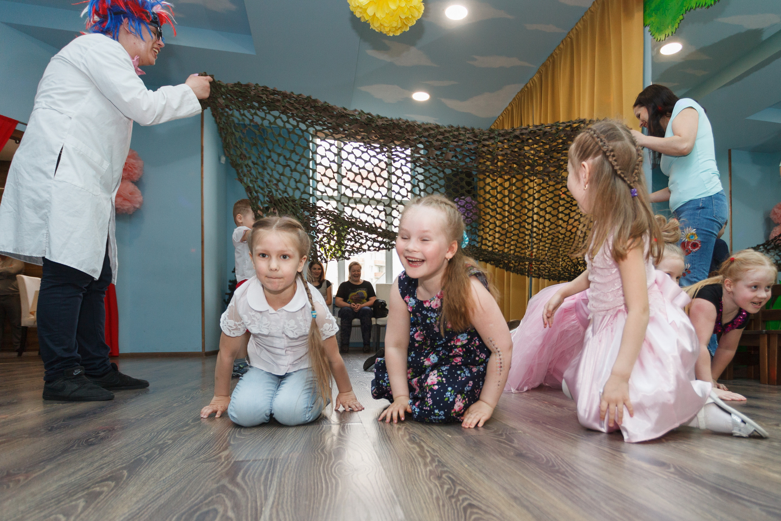 Профессиональный фотограф на праздник, вечеринку, корпоратив. Репортажная фотосъёмка частных мероприятий, детских праздников, вечеринок и мастерклассов в Санкт-Петербурге.