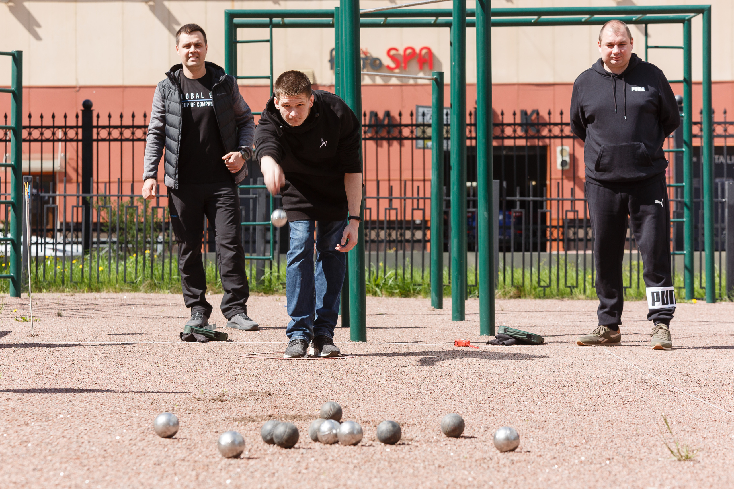 Фотосъёмка спартакиады, в честь профессионального праздника.