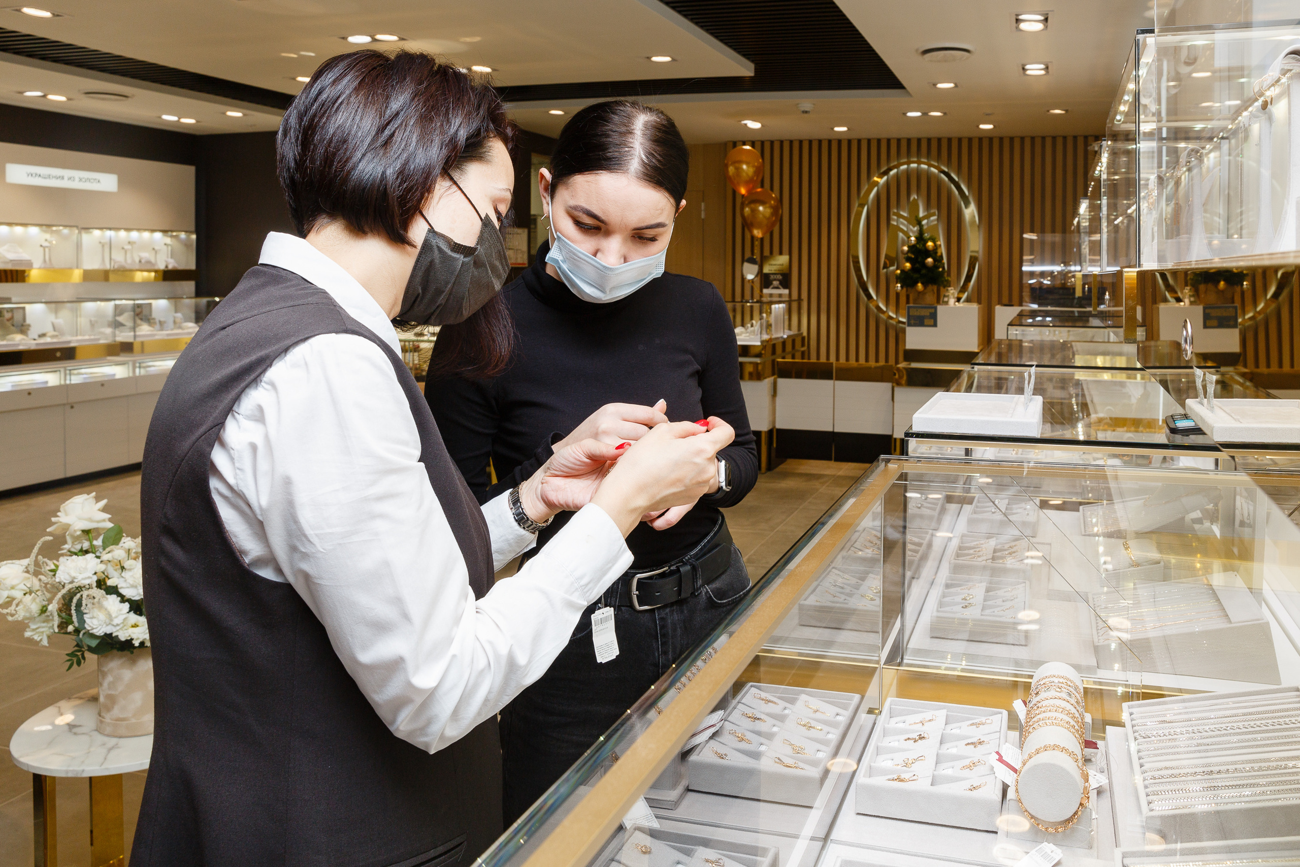 Профессиональный репортажный фотограф на выставки, презентации и другие светские мероприятия, в Санкт-Петербурге. Репортажный фотограф в Санкт-Петербурге. Профессиональная фотосъёмка мероприятий. Фотограф на презентацию и промоакцию. Фотограф на мастер-класс. Корпоративный фотограф. Профессиональный фотограф на выставку. Репортажная съёмка, качественно. Светский репортаж. Индустрия красоты.