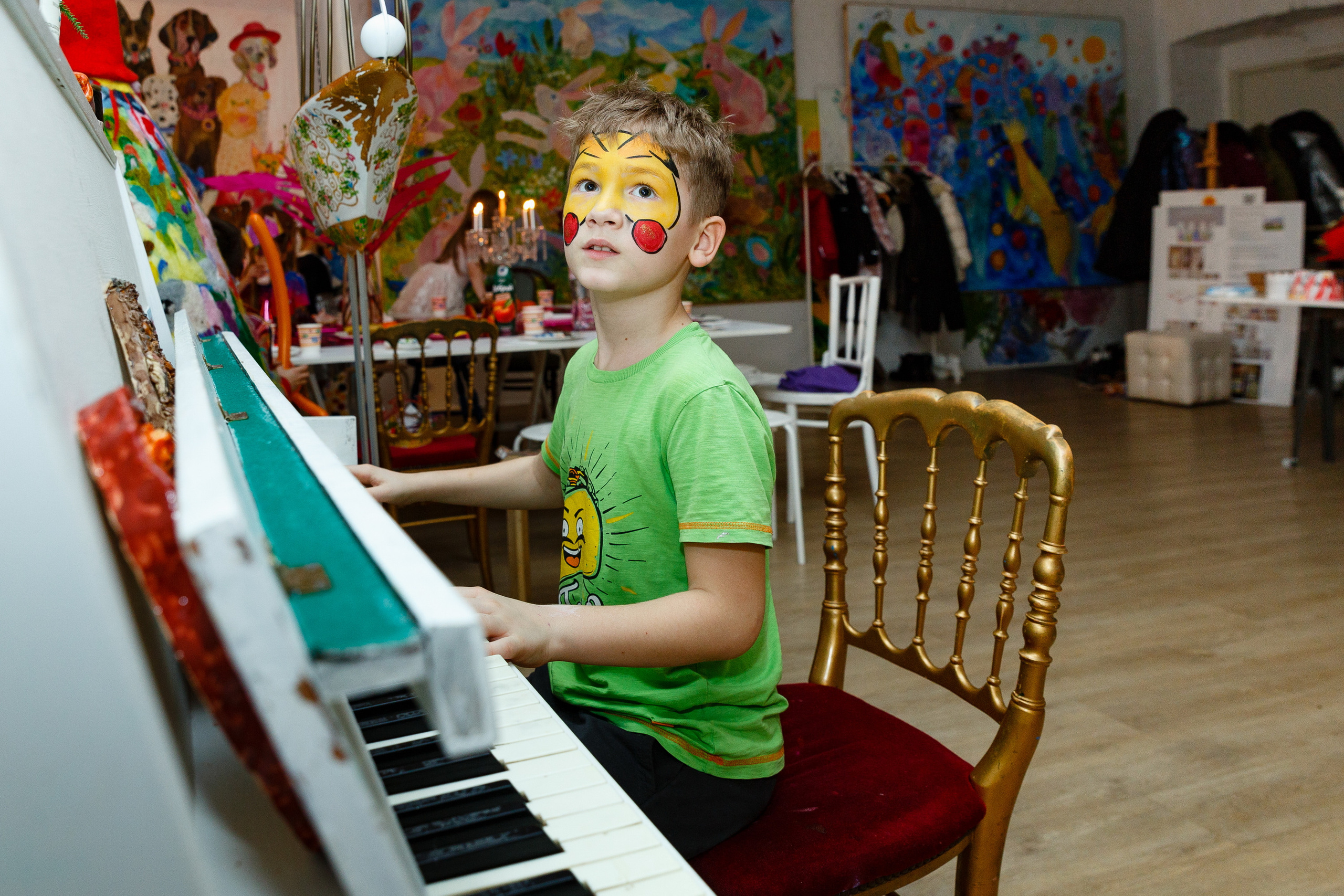 Профессиональный фотограф на праздник, вечеринку, корпоратив. Репортажная фотосъёмка частных мероприятий, детских праздников, вечеринок и мастерклассов в Санкт-Петербурге.