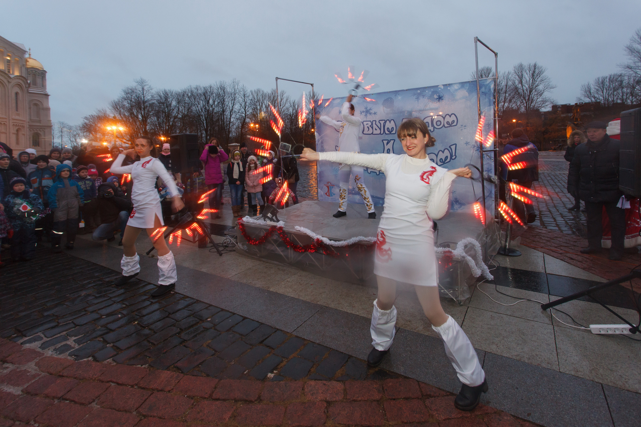 Профессиональный репортажный фотограф на концерты, фестивали и праздничные мероприятия в Санкт-Петербурге и области.
