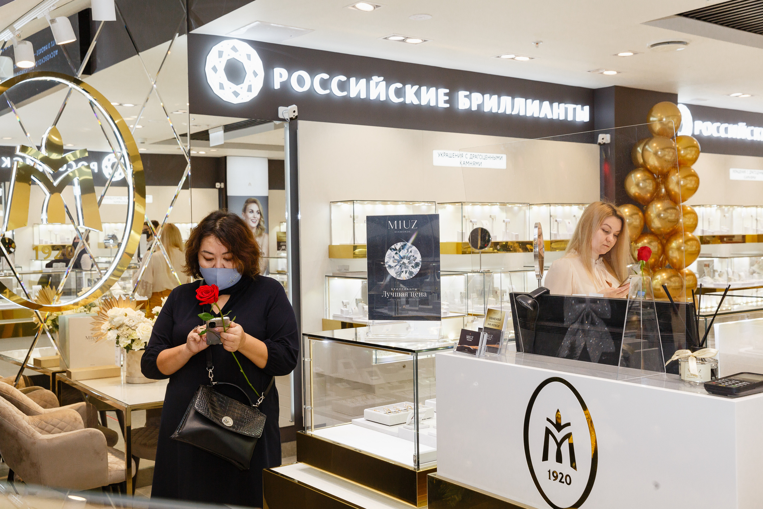 Профессиональный репортажный фотограф на выставки, презентации и другие светские мероприятия, в Санкт-Петербурге. Репортажный фотограф в Санкт-Петербурге. Профессиональная фотосъёмка мероприятий. Фотограф на презентацию и промоакцию. Фотограф на мастер-класс. Корпоративный фотограф. Профессиональный фотограф на выставку. Репортажная съёмка, качественно. Светский репортаж. Индустрия красоты.