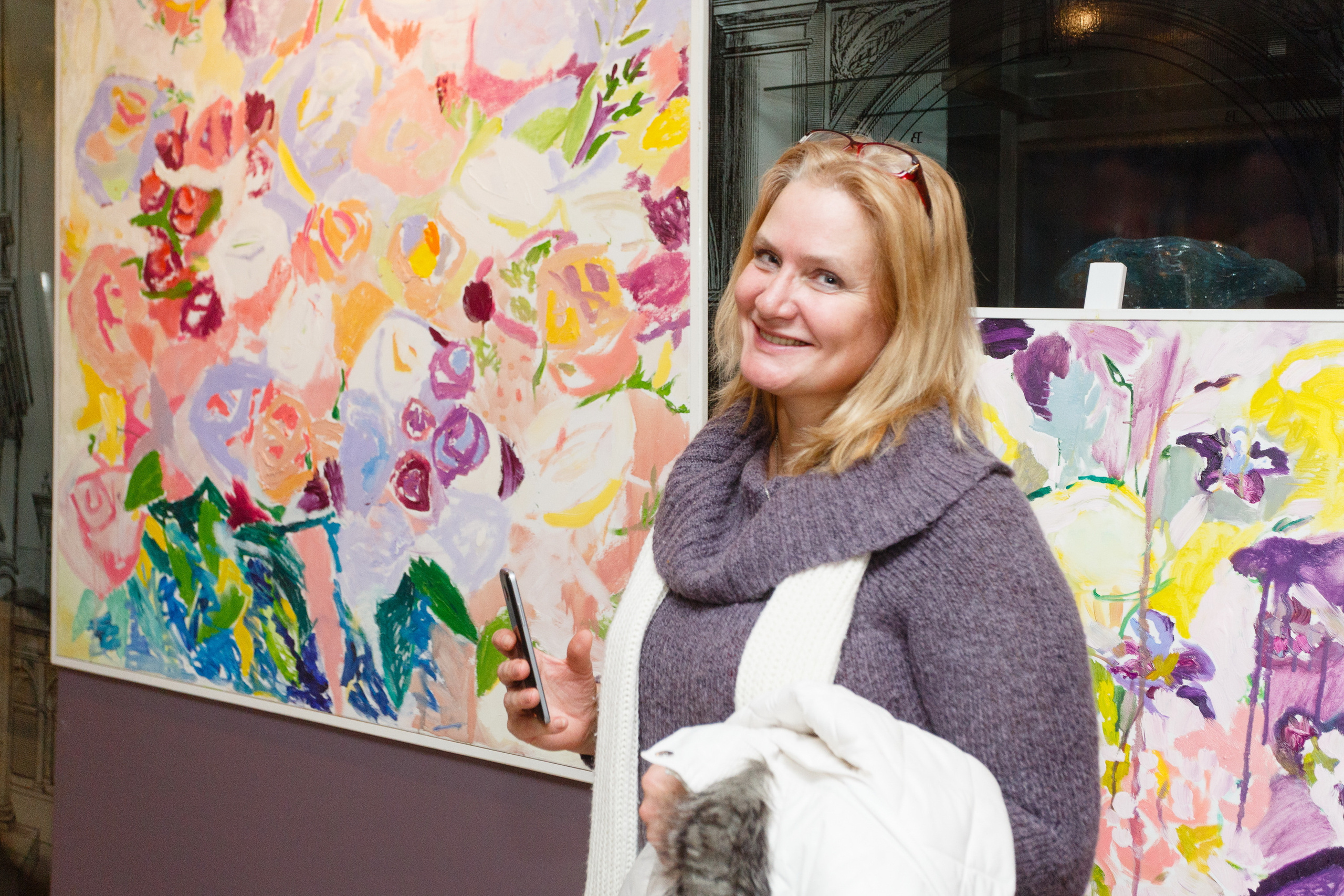 Профессиональный репортажный фотограф на выставки, презентации и другие светские мероприятия, в Санкт-Петербурге.