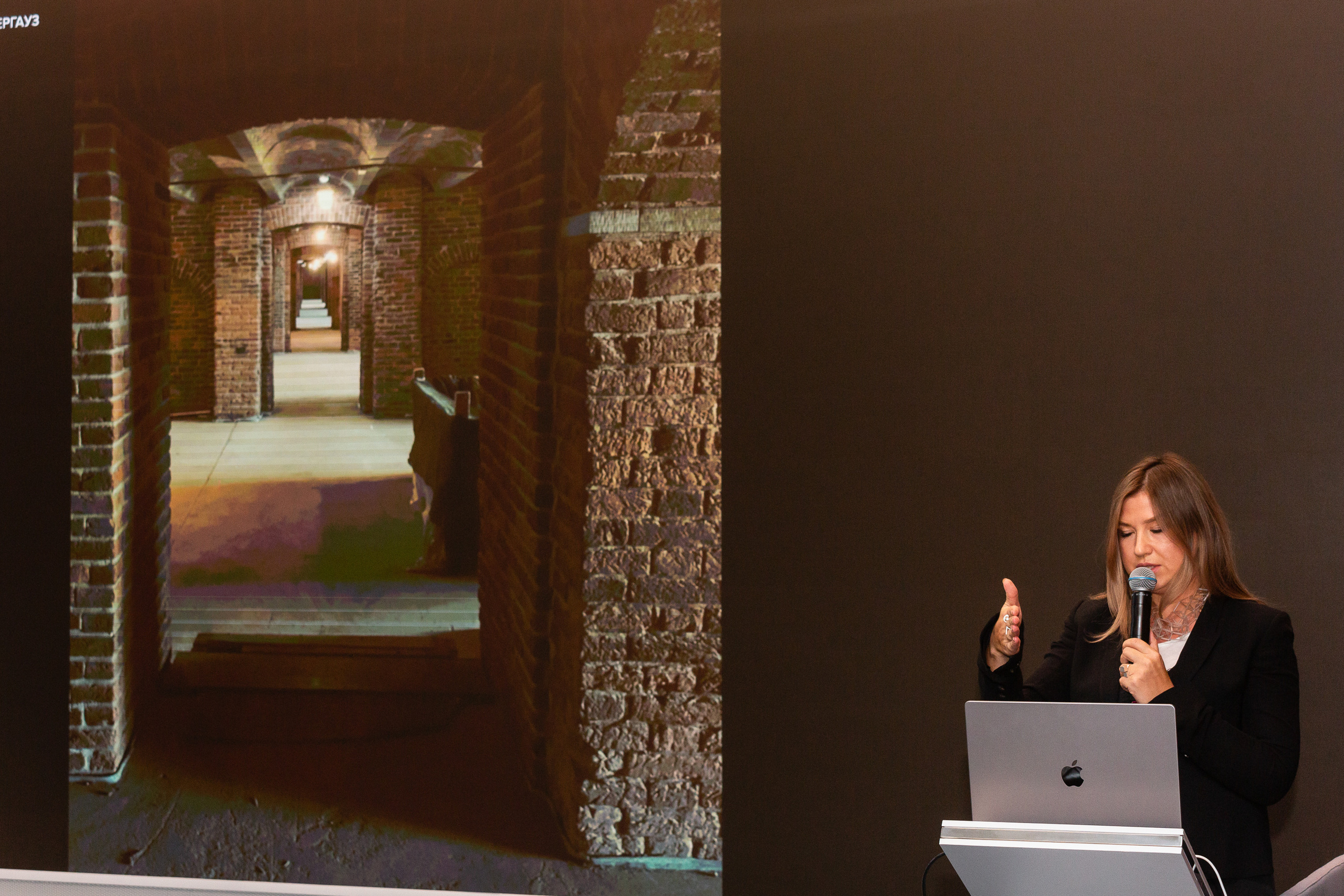 Профессиональный фотограф на форум, конференцию и другие мероприятия в Санкт-Петербурге. Репортажная фотосъёмка массовых мероприятий для компаний, частных лиц, выставочных и лекционных пространств, event-агентств.