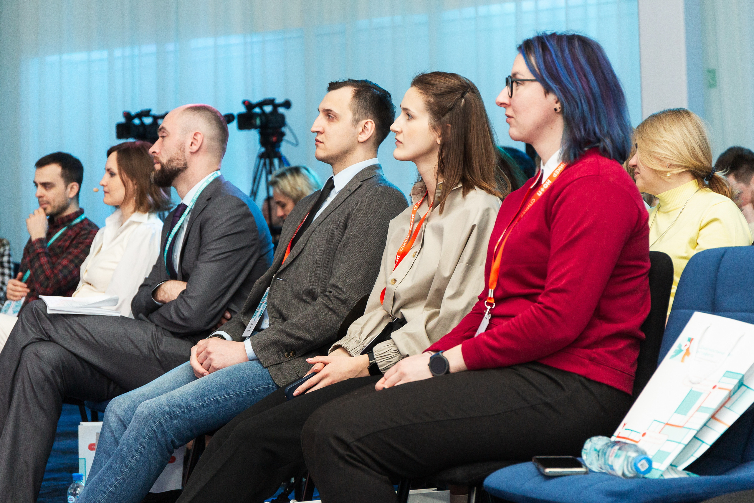 Профессиональный фотограф на форум, конференцию и другие мероприятия в Санкт-Петербурге. Репортажная фотосъёмка массовых мероприятий для компаний, частных лиц, выставочных и лекционных пространств, event-агентств.