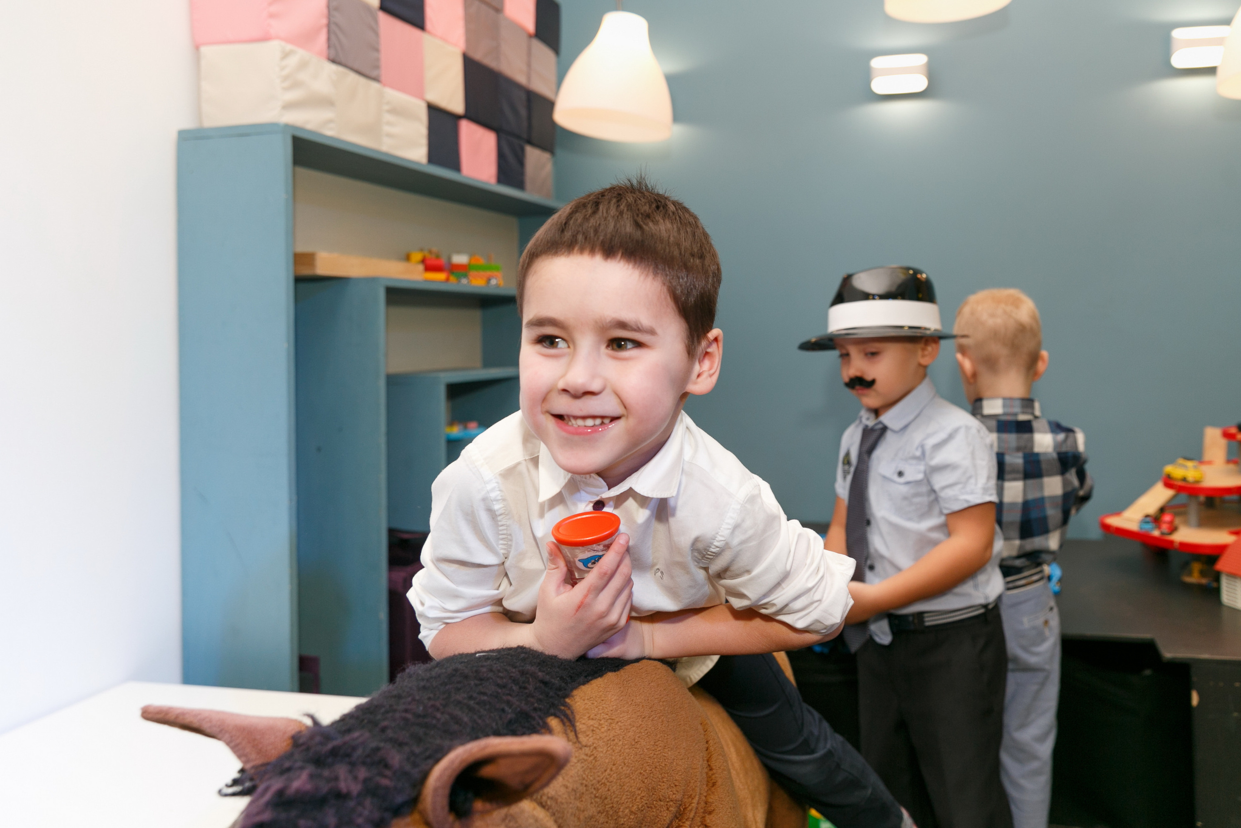 Профессиональный фотограф на праздник, вечеринку, корпоратив. Репортажная фотосъёмка частных мероприятий, детских праздников, вечеринок и мастерклассов в Санкт-Петербурге.