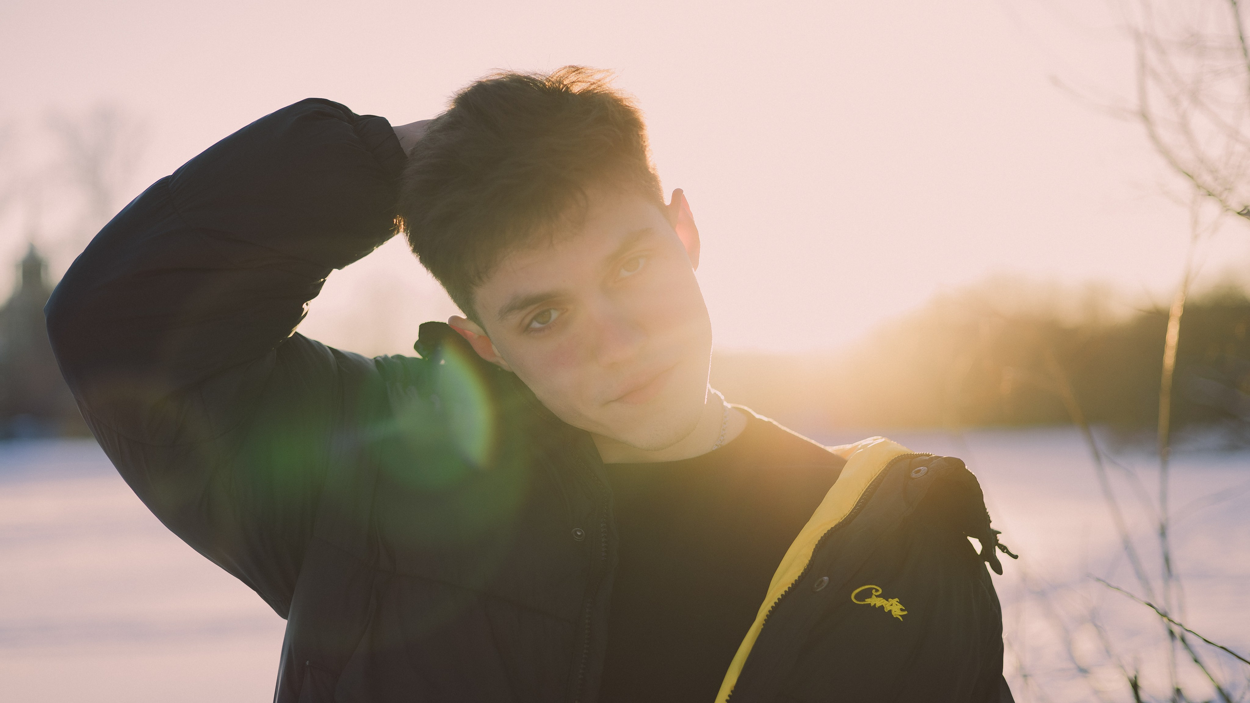 Михаил. Фотограф Julia Milton | Портреты, съемки для маркетплейсов, лавстори, съёмка беременности в Санкт-Петербурге. Обучение фотографии в Спб очно