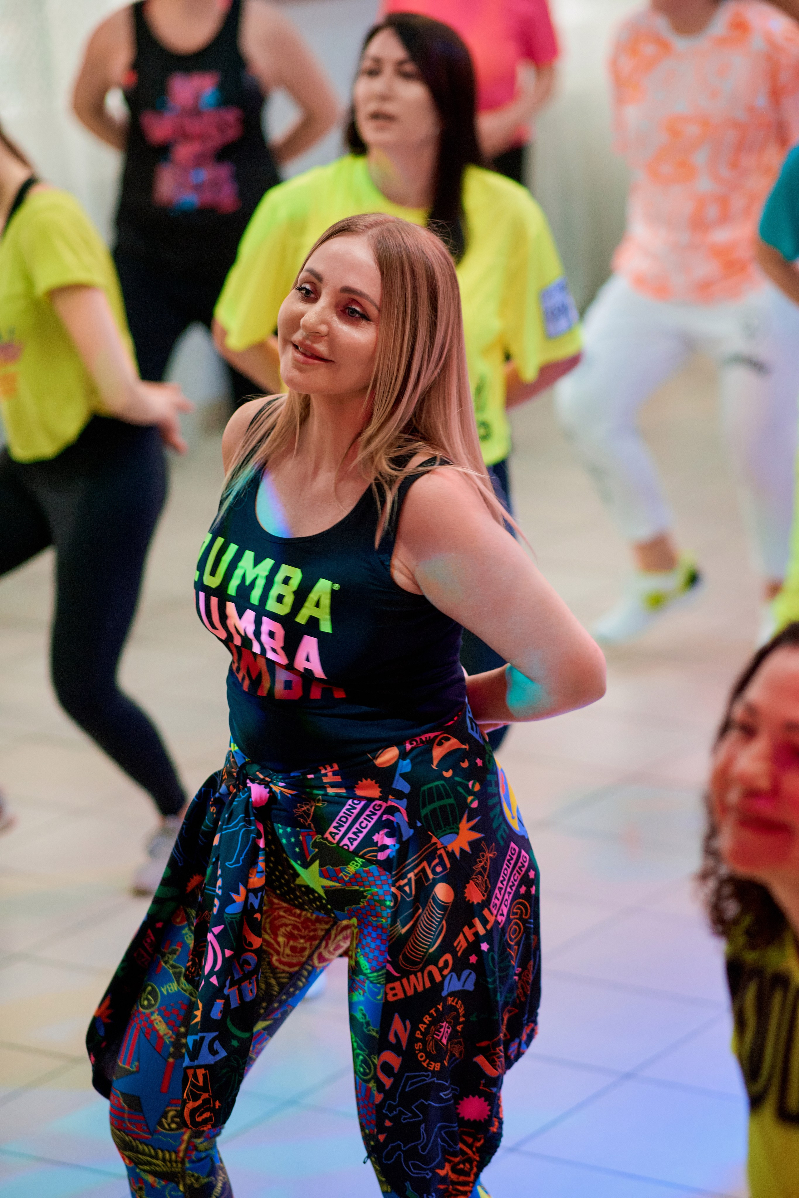 Благотворительная тренировка ЗУМБА. Арт-кафе «Чайка». Фотограф Таганрог Анна Трайжон