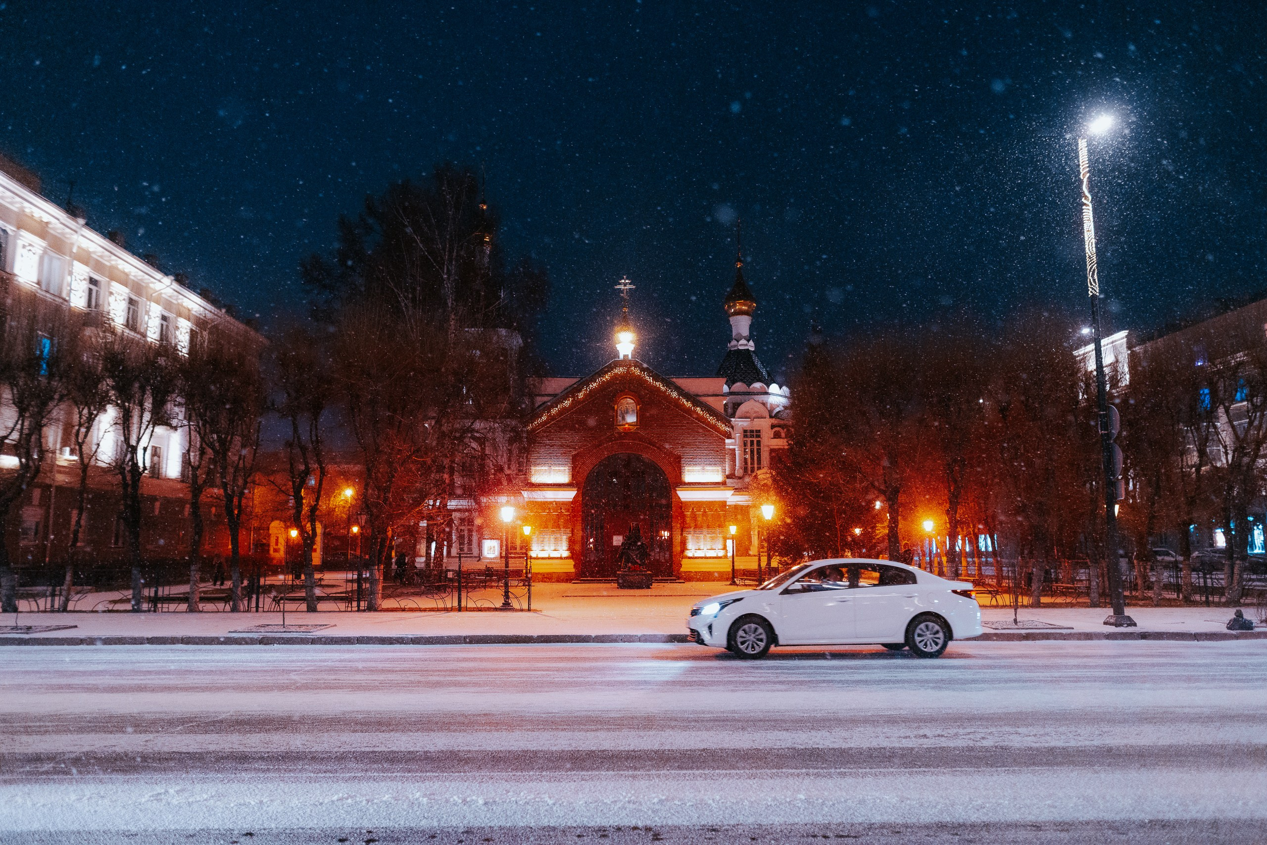 Городской пейзаж | Стрит. Репортажный фотограф Красноярск Алекс Чампакхам