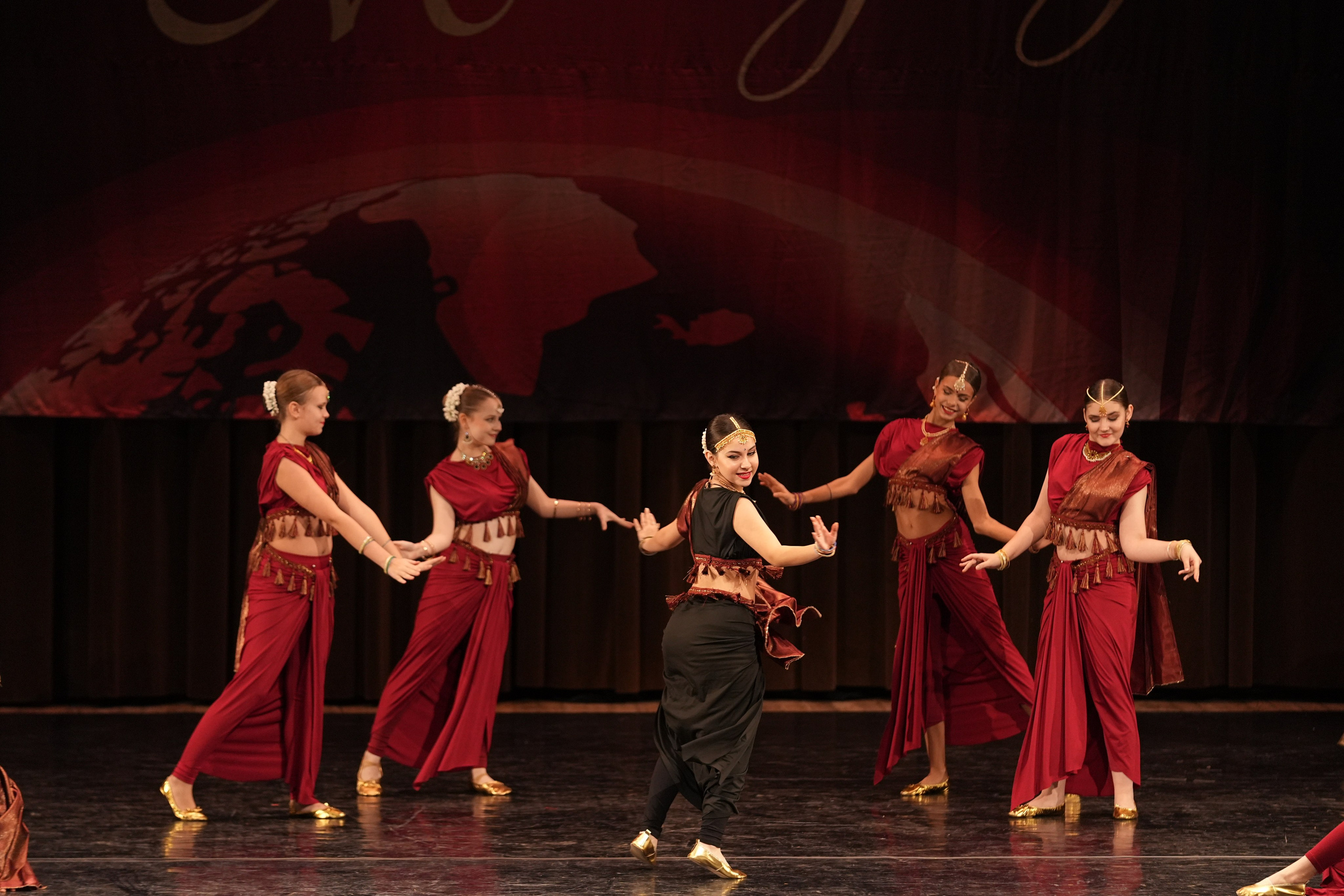 7 декабря, блок 1, г. Москва. Золотое яблочко