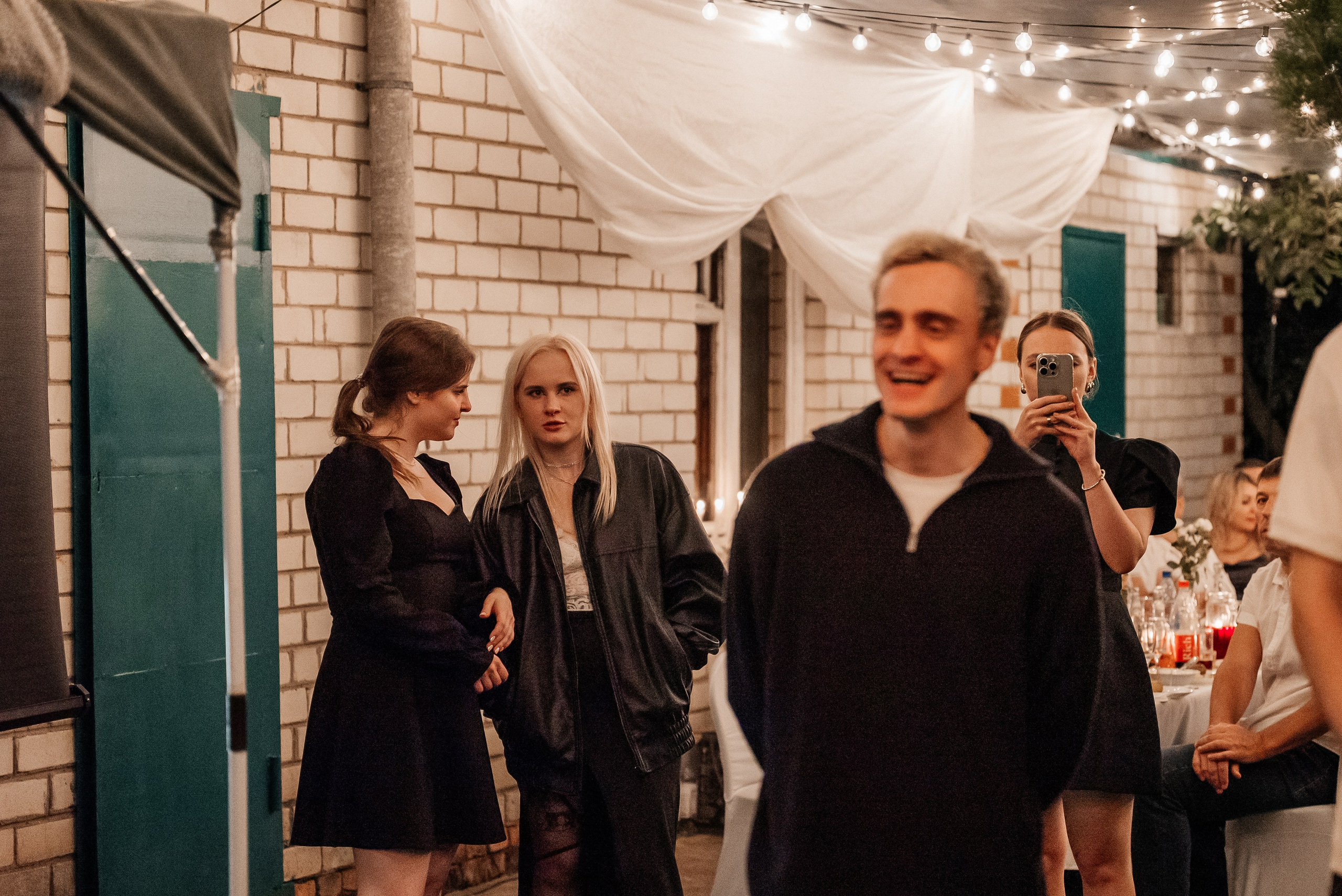 «Свадьба Даши и Артема». Школьный фотограф в Валуйках. Фотосессии для выпускников и изготовление выпускных альбомов в городе Валуйки и в Белгородской области