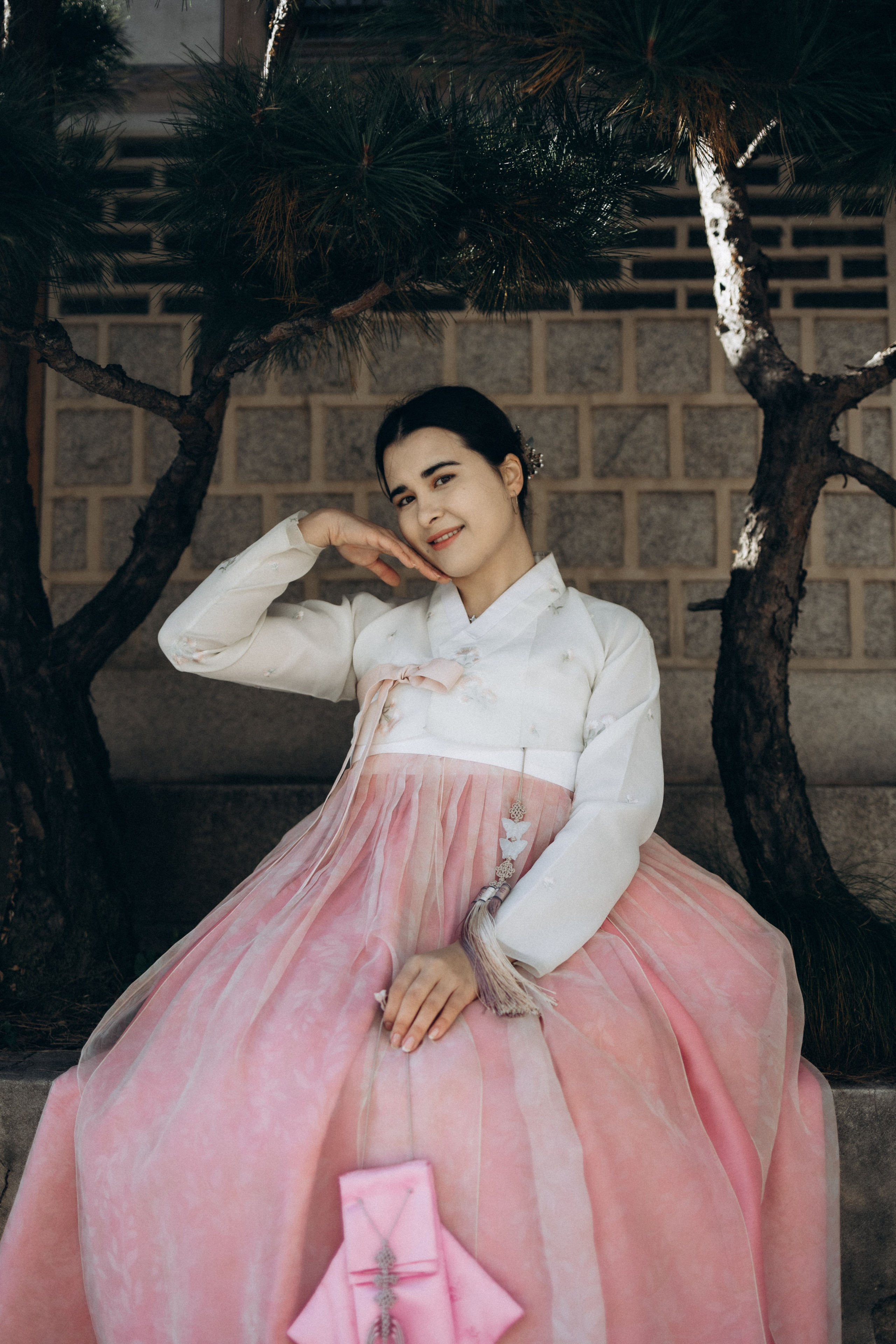 Фотосессия Маши и Саши в ханбоках. Фотограф Артем Бросов в Санкт-Петербурге и Дубае