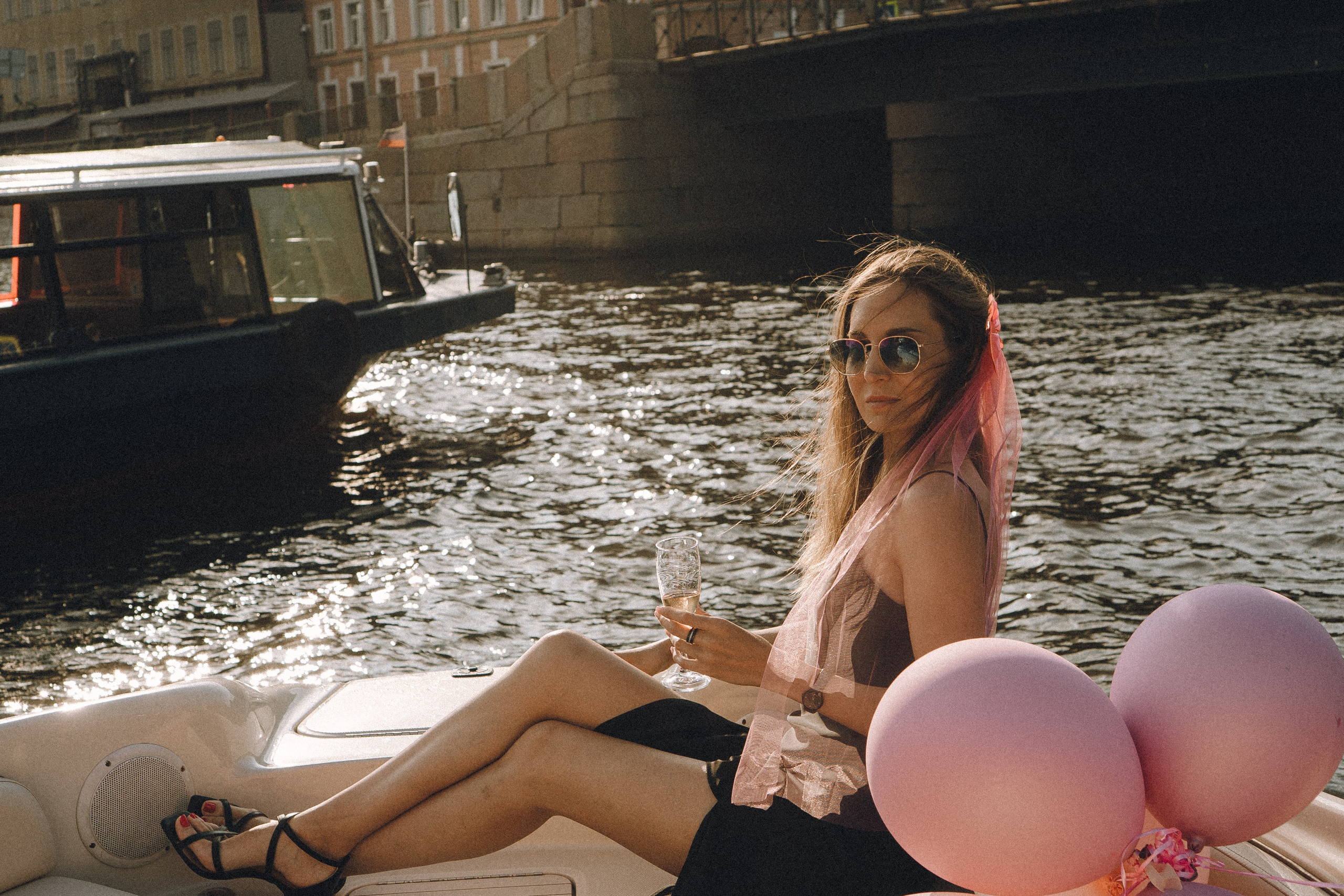 ДЕВИЧНИК НА КАТЕРЕ. Профессиональный фотограф, Санкт-Петербург — Виктория Богомолова