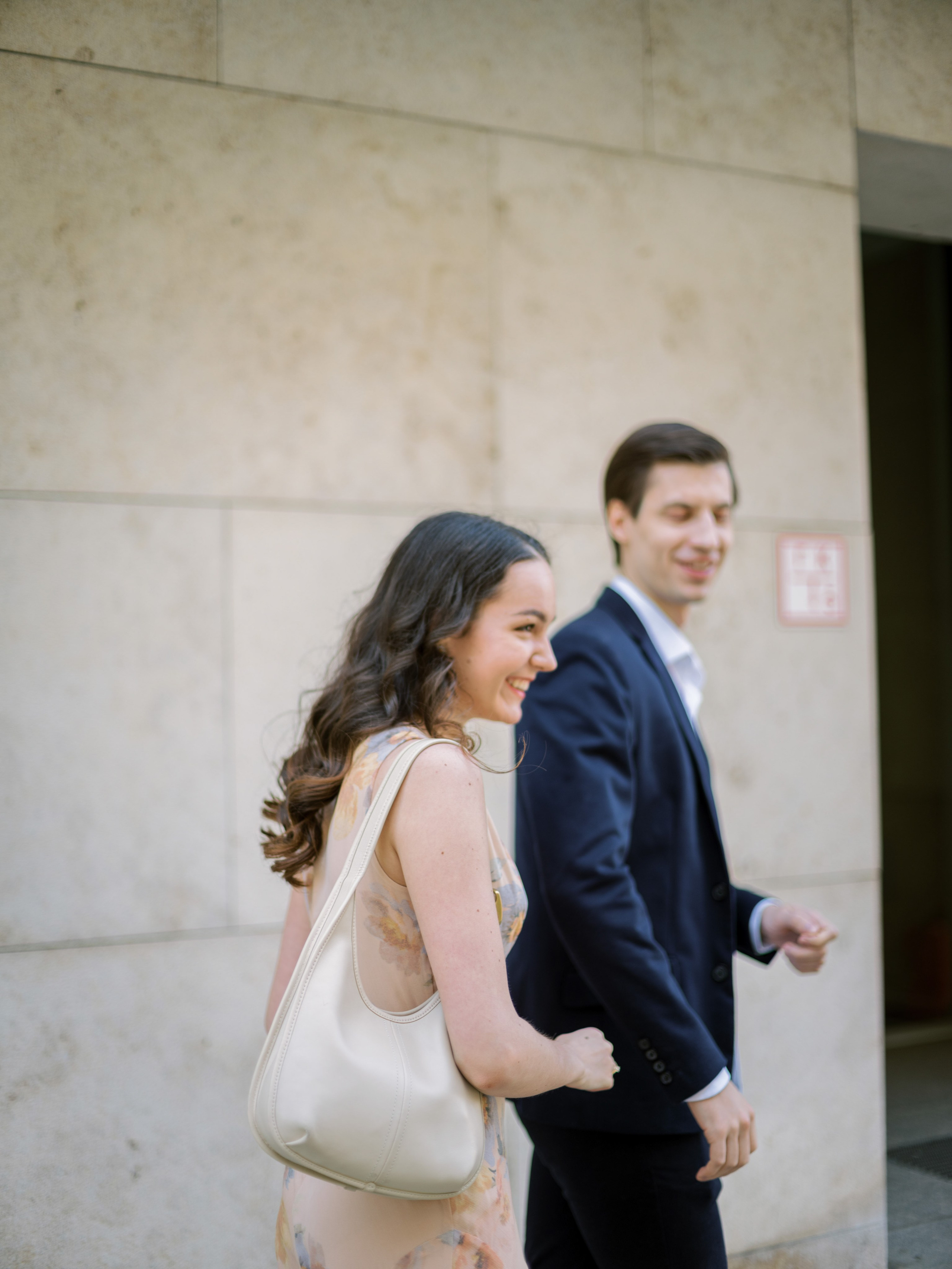 Лавстори, предствадебная прогулка в Москве, свадебный фотограф