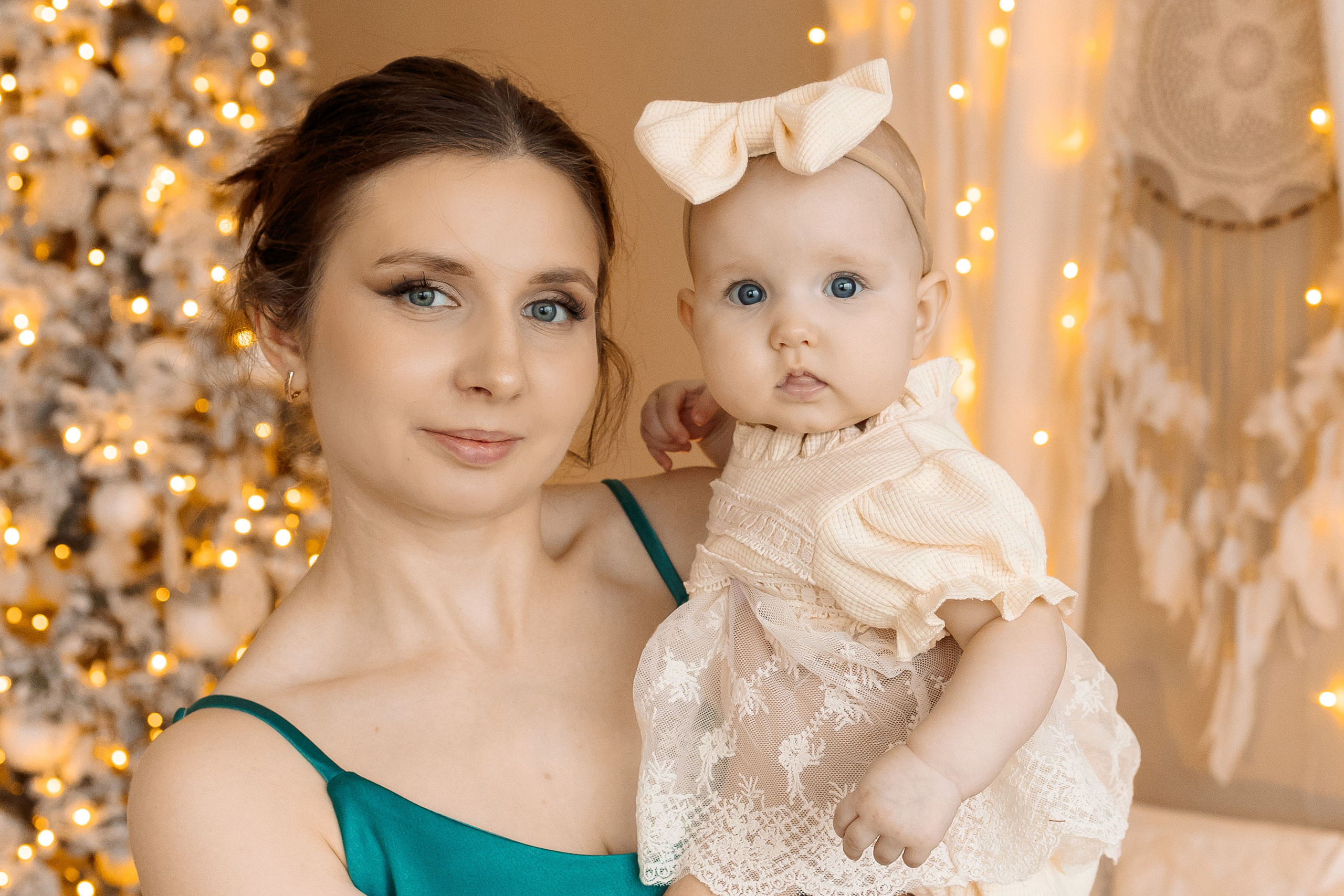 Новогрдняя семейная фотосессия с дочками. Семейный Фотограф в Москве Евгения Симоненко