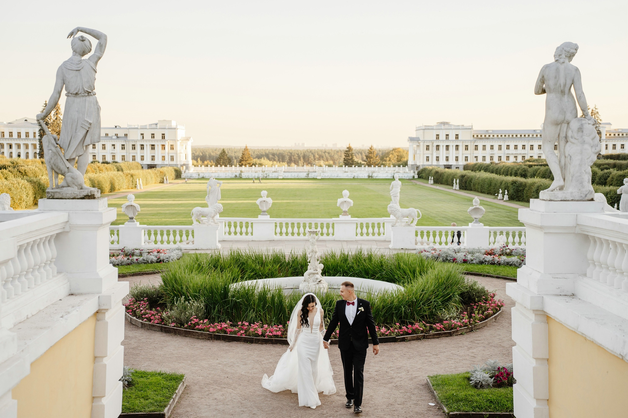 Свадьба в усадьбе Архангельское. Свадебный и семейный фотограф в Москве Светлана Зоткина