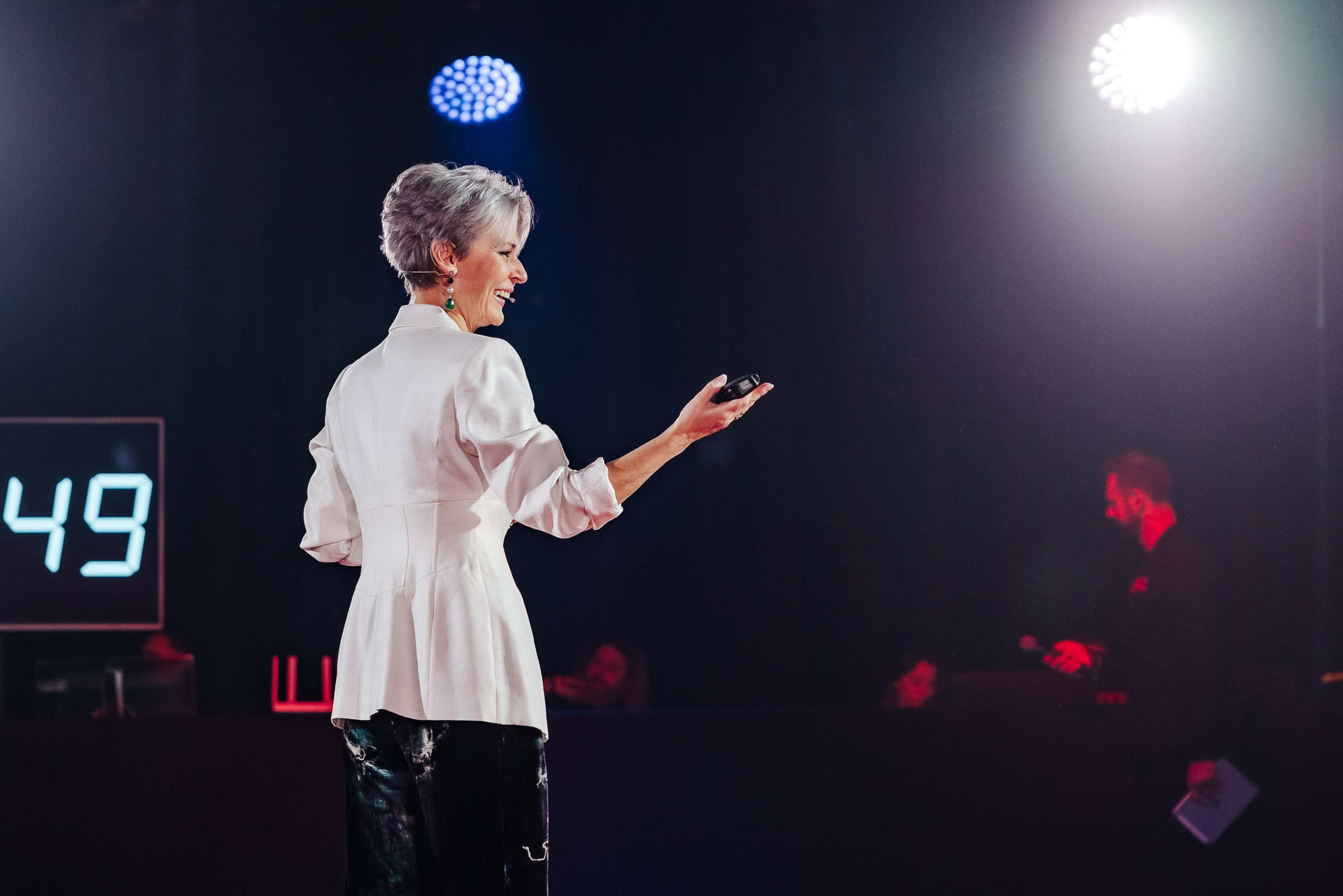 Альфа Конфа. Кадровик продакшн: Фото и видеосъемка форумов, конференций, масштабных событий в Иркутске