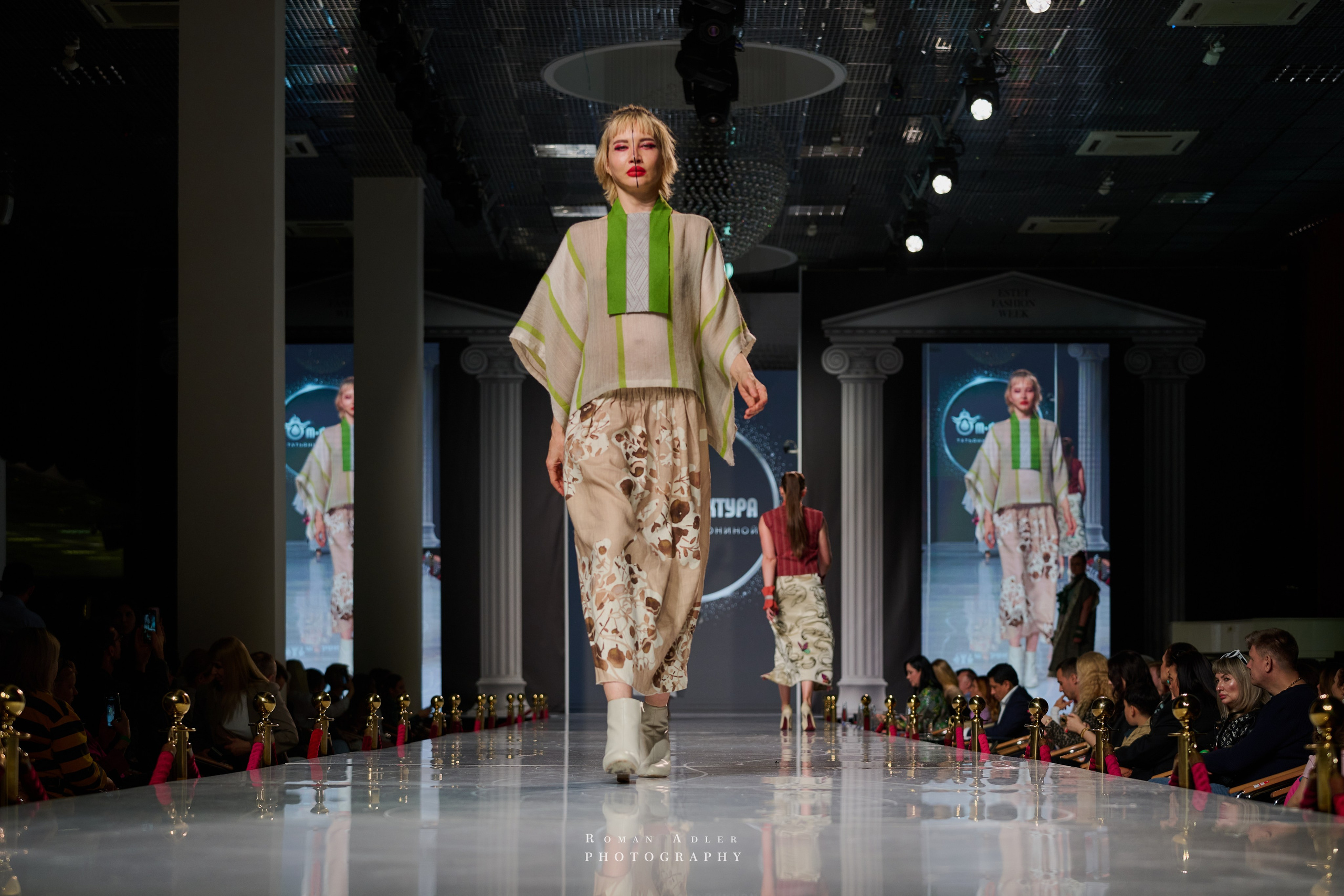 ESTET FASHION WEEK ВЕСНА — 2025. Фотограф Роман Адлер