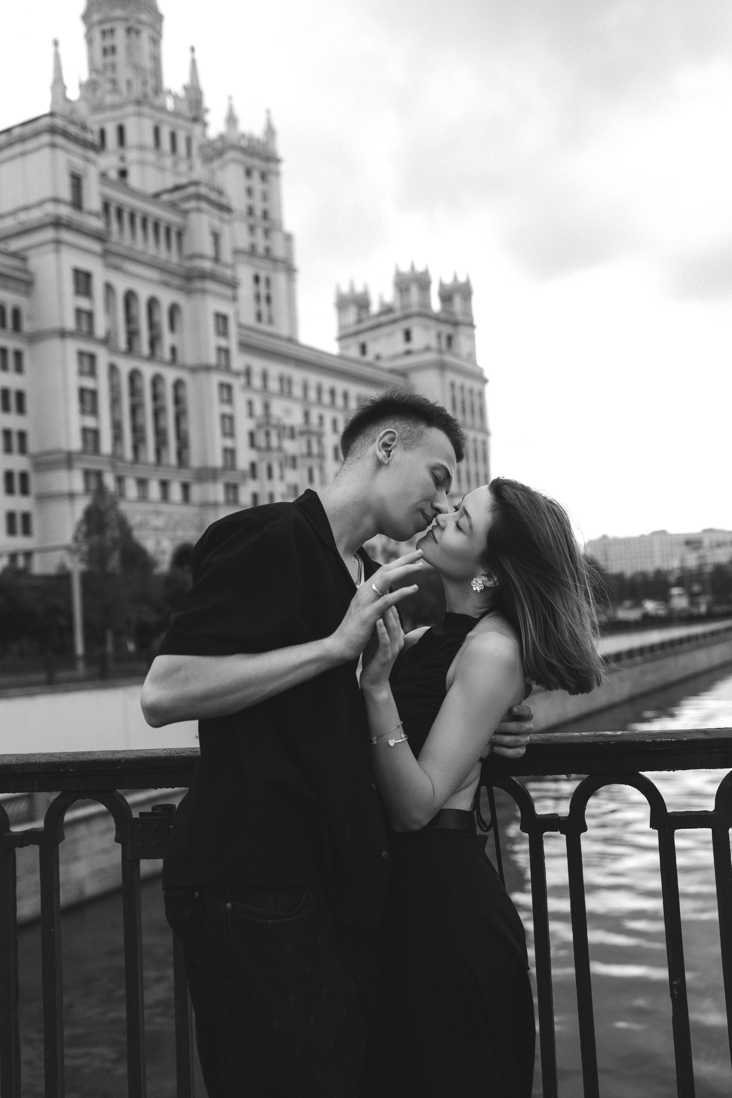 Любить тебя, отчаянно как по телику. Свадебный и портретный фотограф в Москве Анастасия Тихомирова