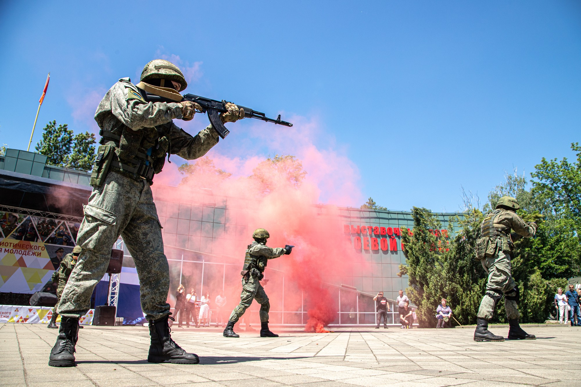 Патриотический фестиваль «Наследие». Репортажный, промышленный и маркетплейс-фотограф Дмитрий Чернат