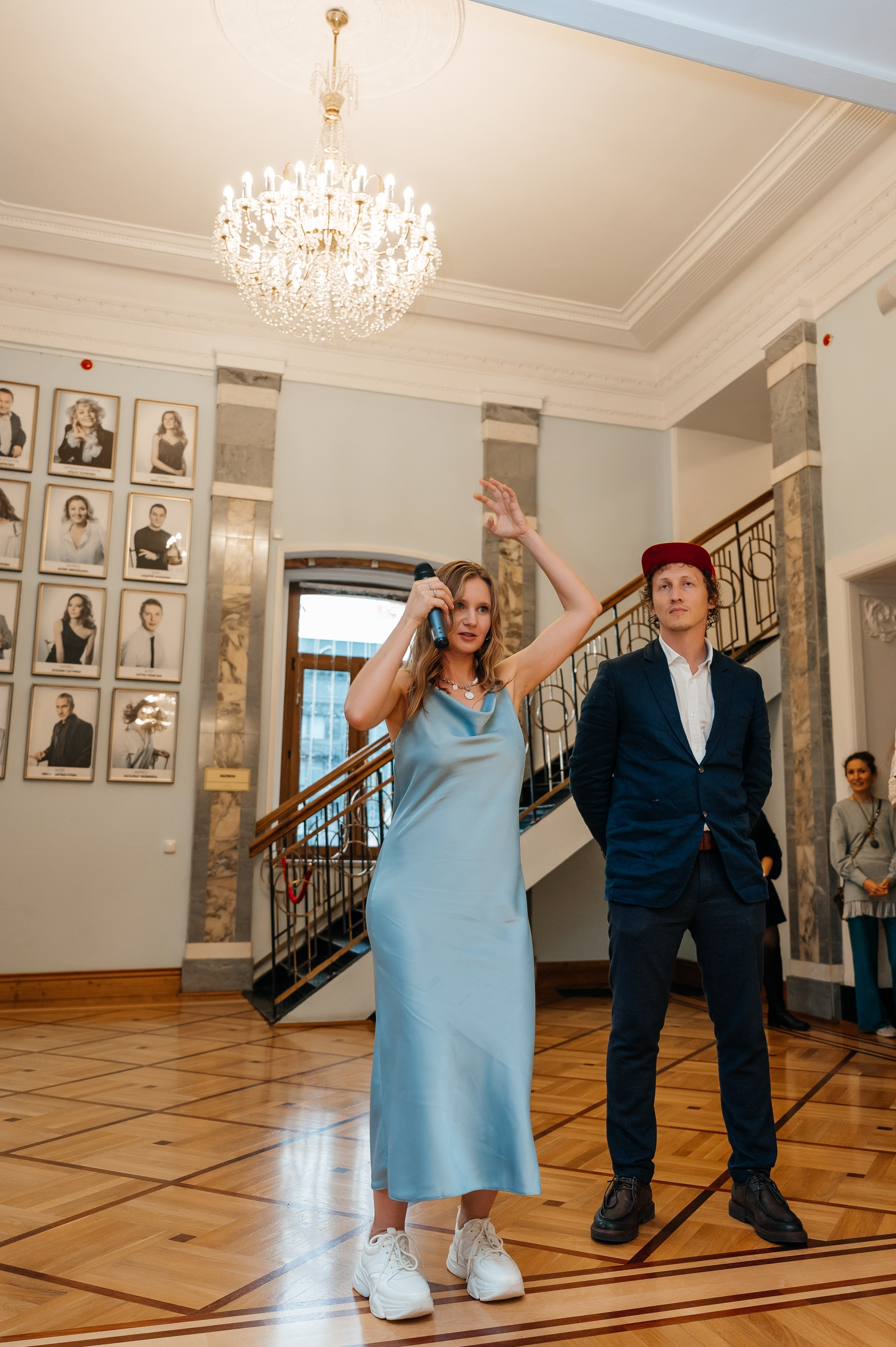 Открытие выставки Кати Васильевой в Молодежном театре. Wedding and family photographer USA