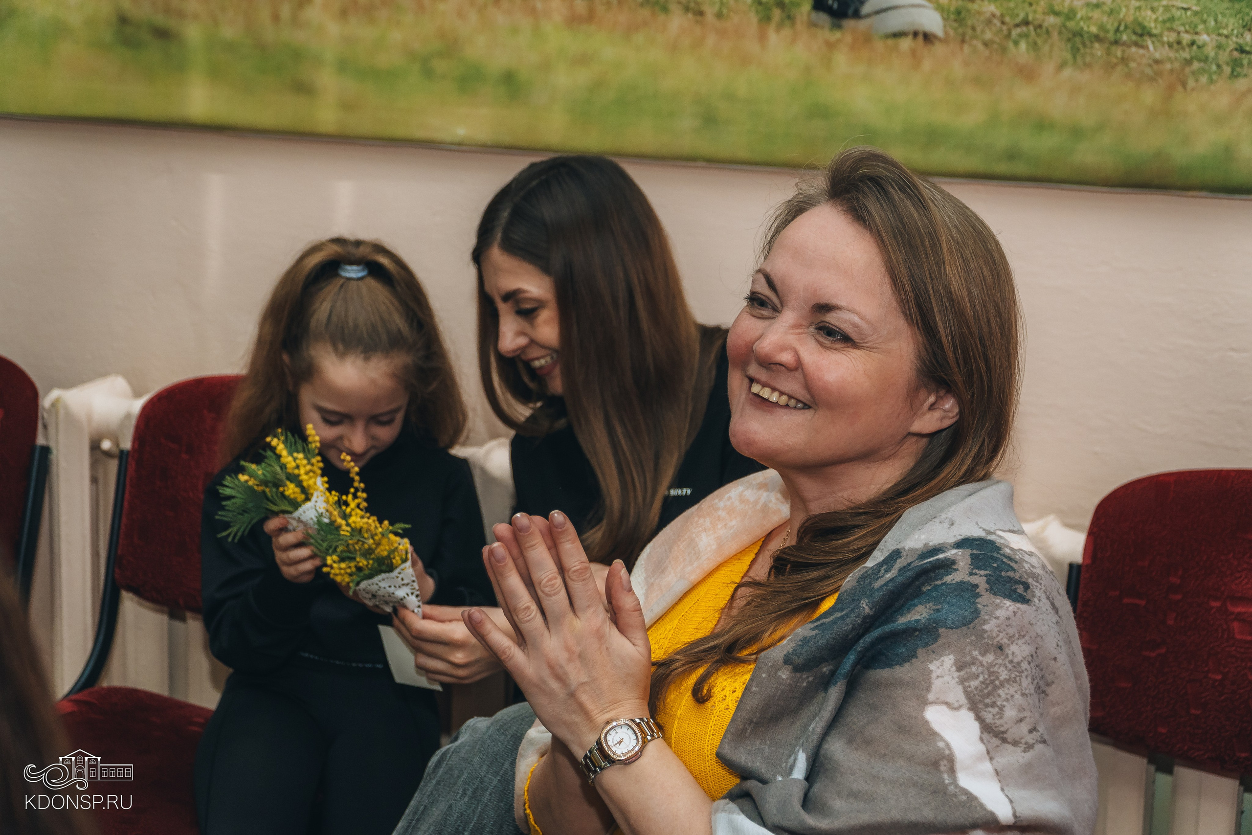 В преддверии праздника весны. Новотитаровский Дом культуры