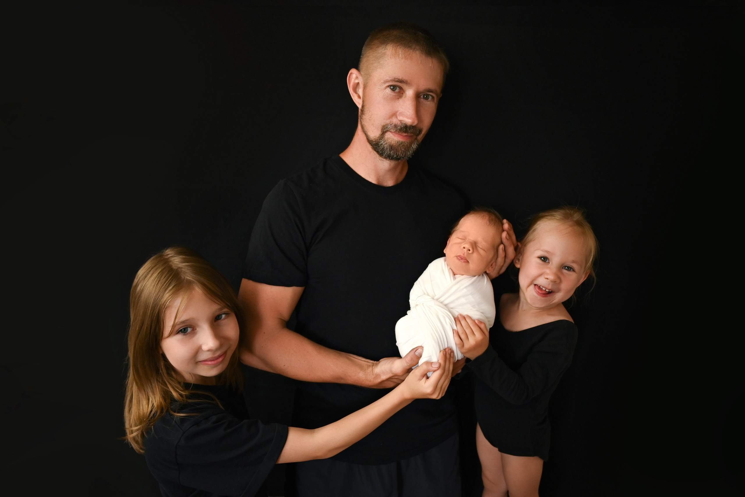 Семейные кадры. Newborn42.ru Фотограф новорожденных  г. Кемерово Агафонова Жанна