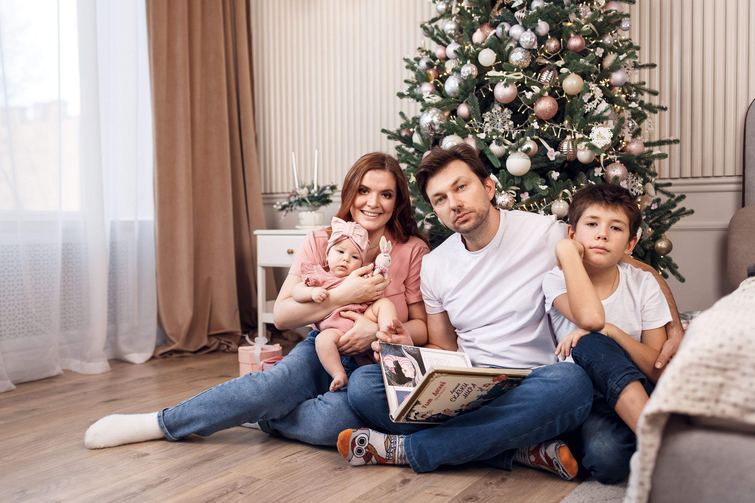 Новогодняя история в розовом цвете). Ирина Носова - семейный и детский фотограф