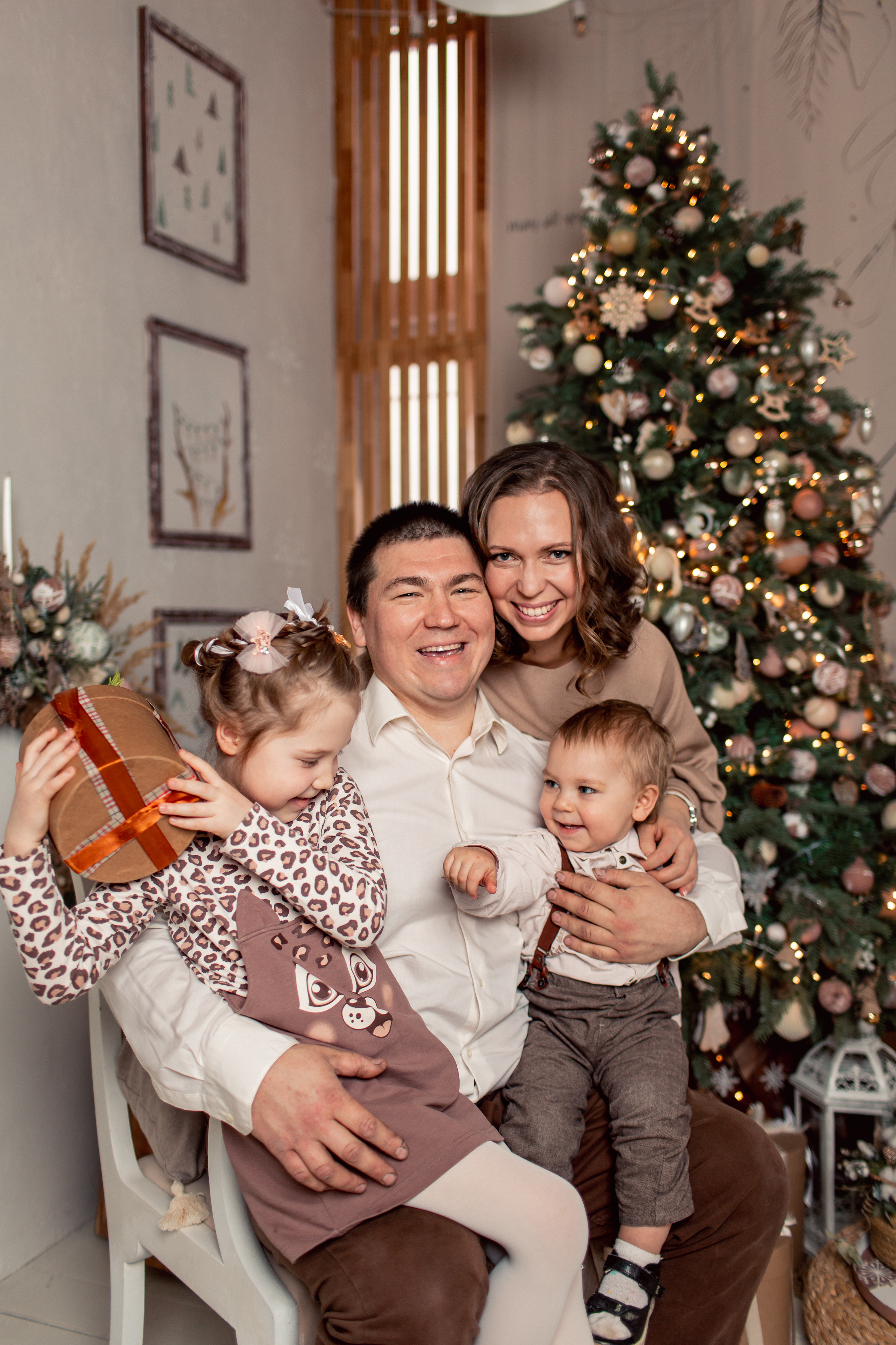 Новогодняя история_2023. Ирина Носова - семейный и детский фотограф