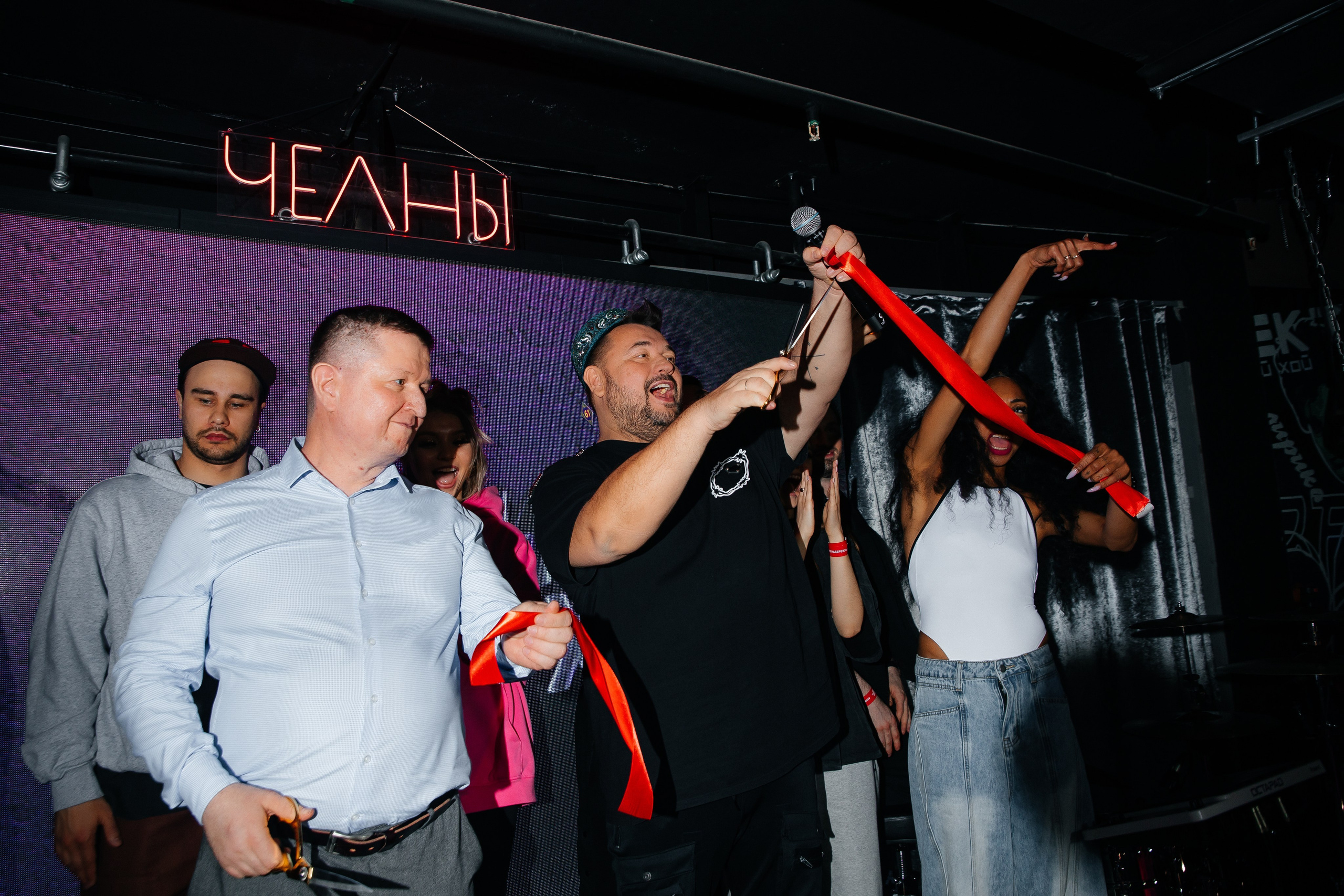 Открытие РукиВверхБар Челны. Фотограф Егор Сухов