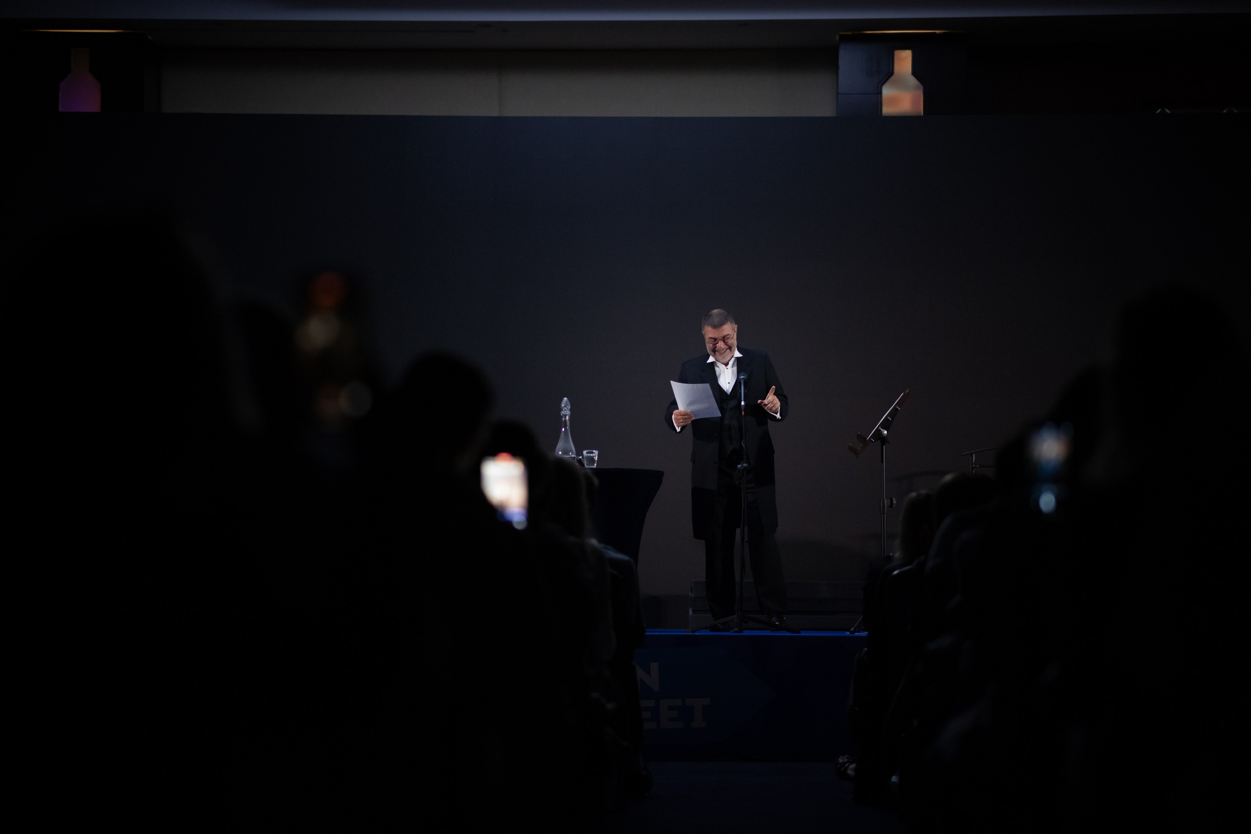 ЕВГЕНИЙ ГРИШКОВЕЦ [СПЕКТАКЛЬ]. Арина Тамочкина. Фотограф Краснодарю