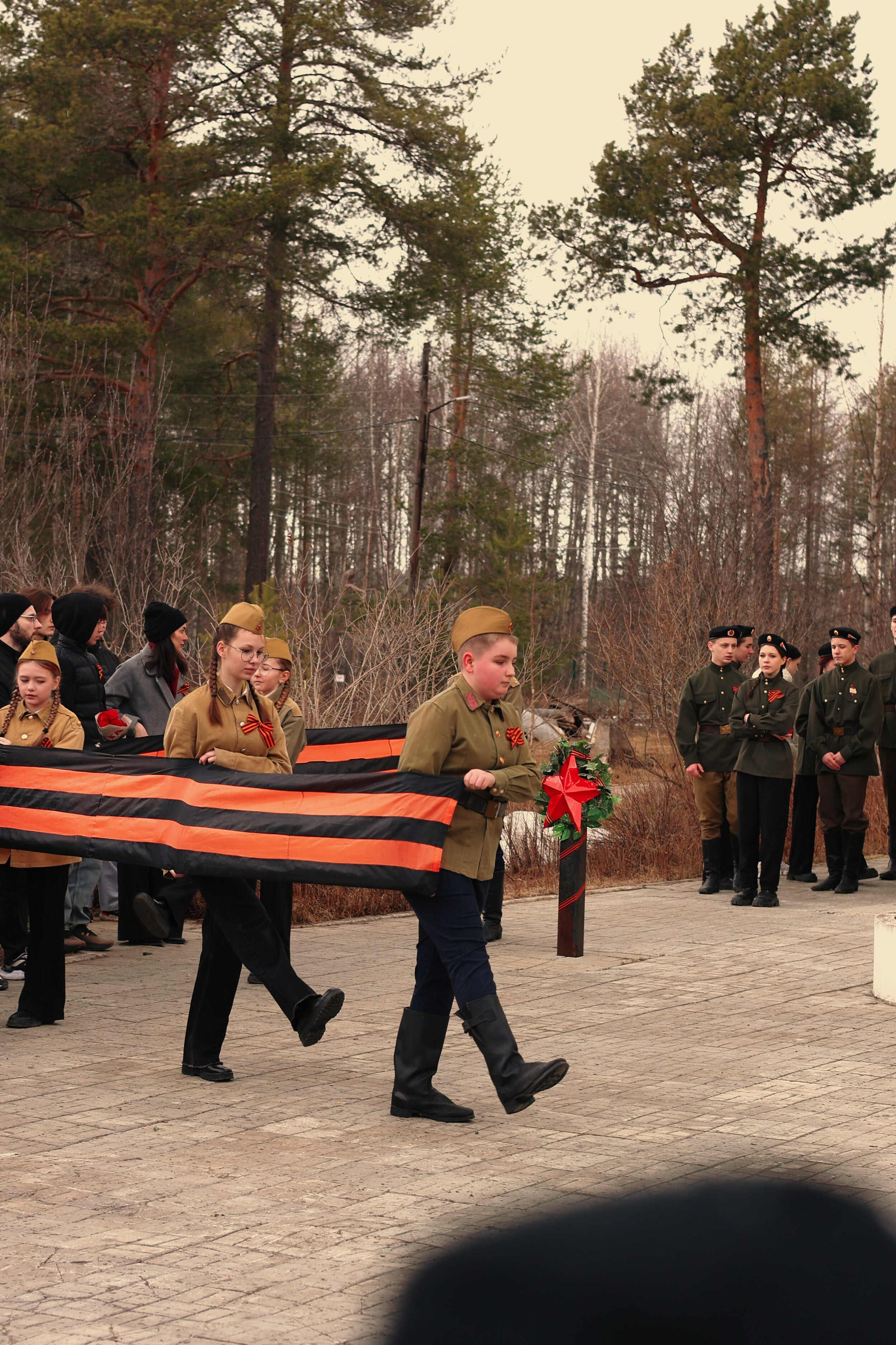 9 мая — «Родной дом». Фотограф в городе Киров Денис Вербин