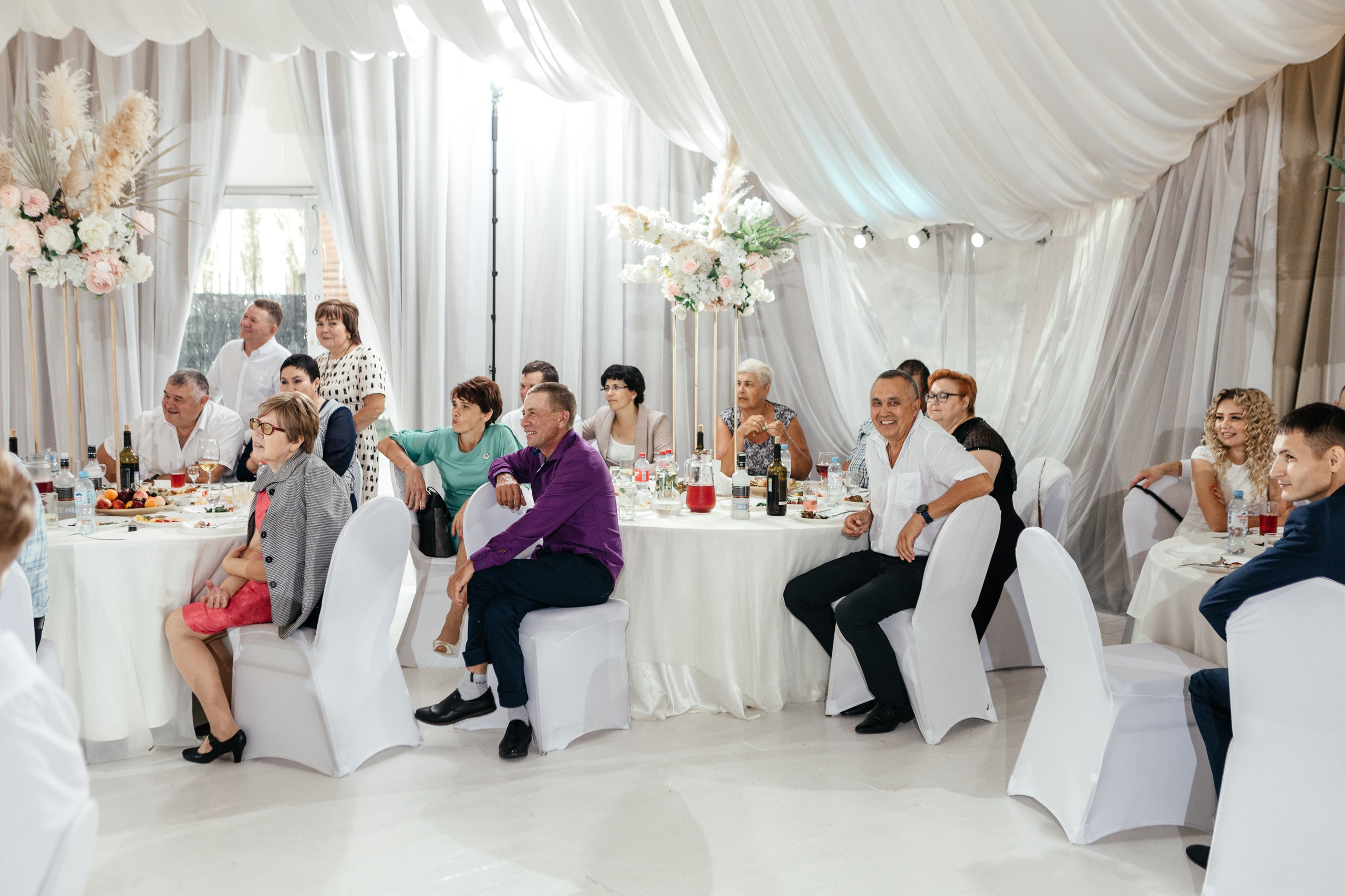 Свадебный фотограф Уфа — Руслан ГабдлисламовЖивые эмоции, красивые кадры, воспоминания на всю жизнь.Работаю по всей Республике Башкортоста. Свадебный фотограф Уфа Руслан Габдлисламов