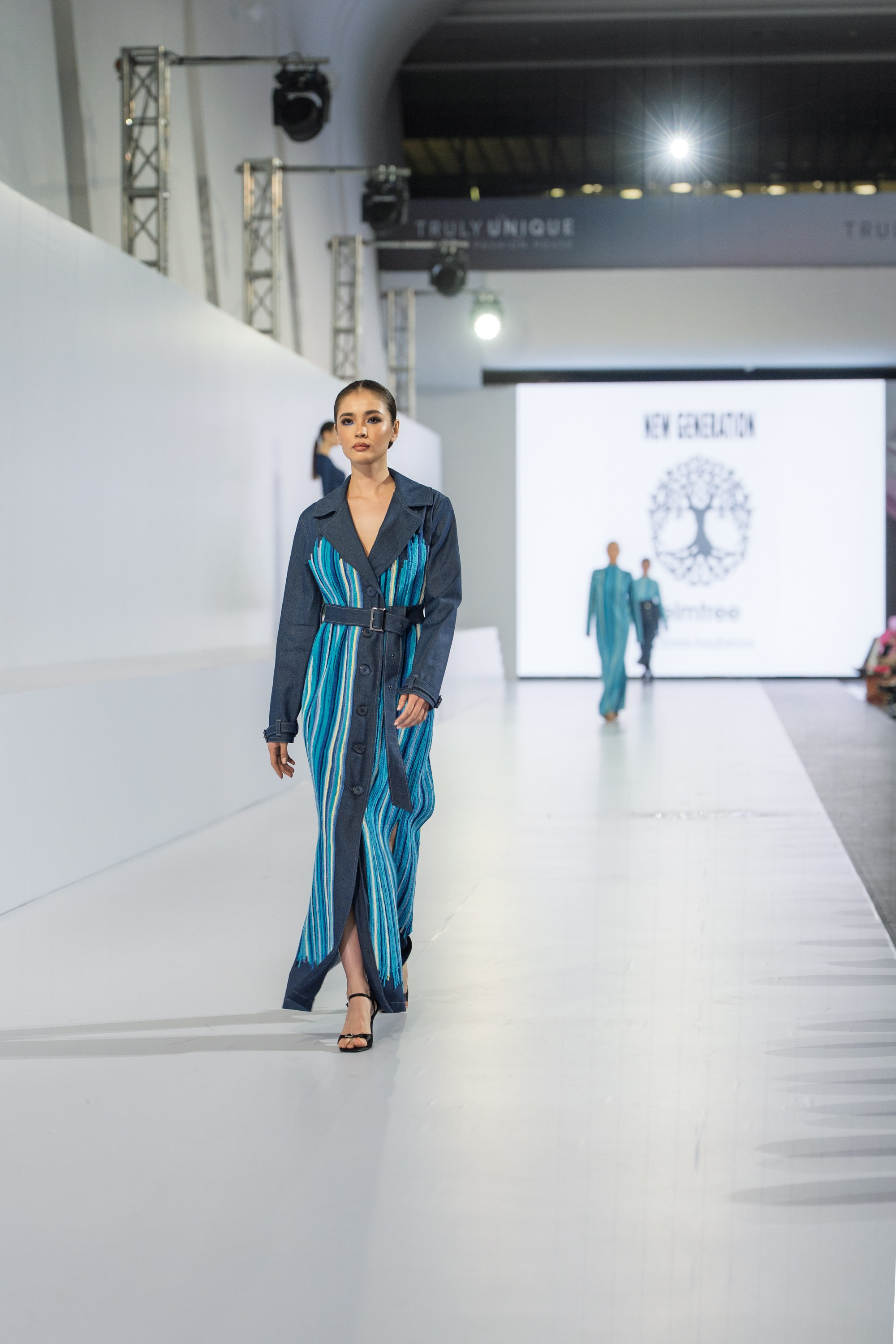 New Generation Elmtree. Сайт Алматинского НЮ АРТ, будуар и фэшн фотографа Дениса Карпенко