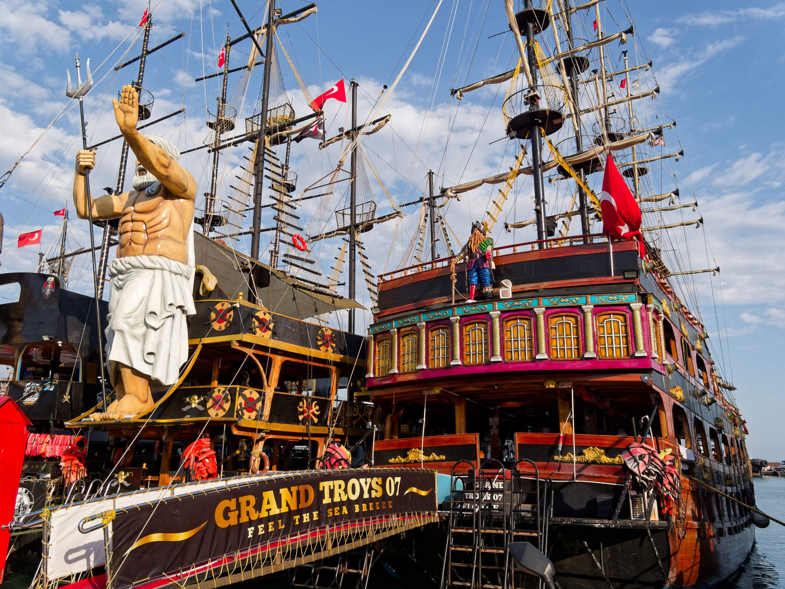 Алания 2025, порт и парк. Избранные фотографии