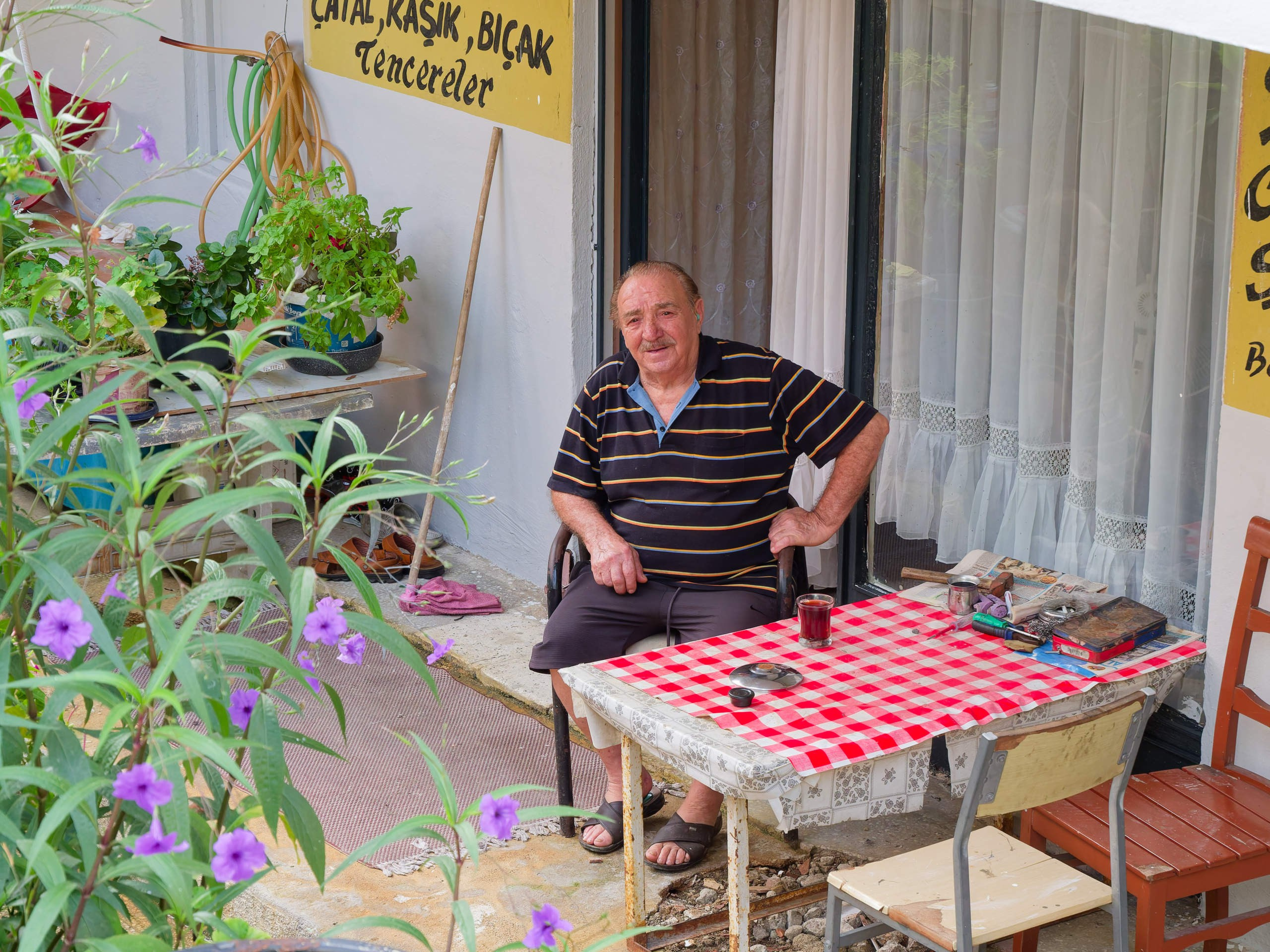 Алания 2025, город, стрит-фото. Избранные фотографии