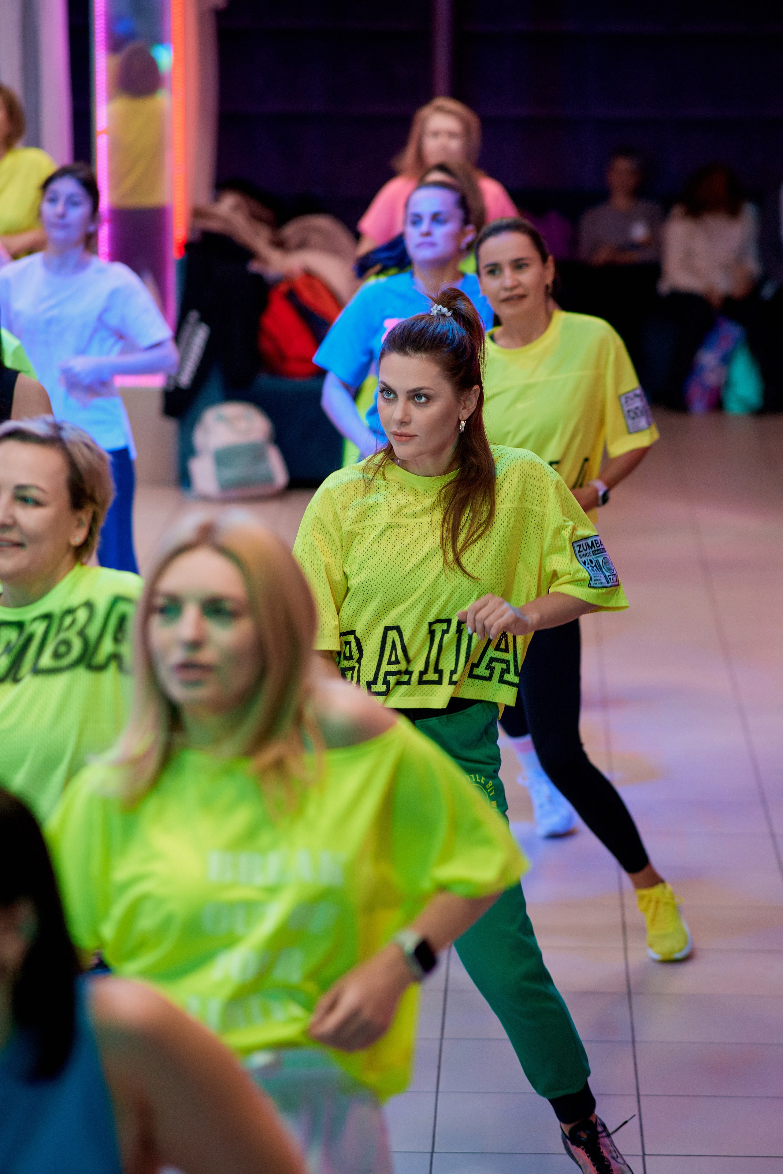 Благотворительная тренировка ЗУМБА. Арт-кафе «Чайка». Фотограф Таганрог Анна Трайжон