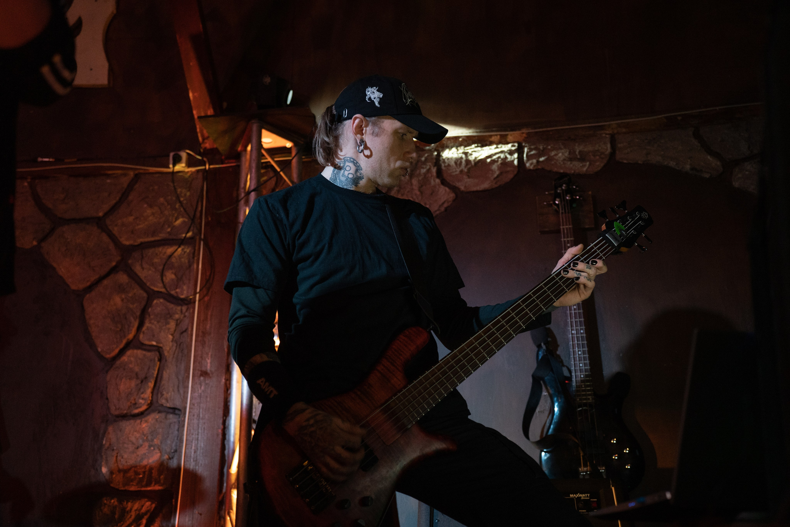 Ночь На Земле|Нора, Псков. Концертный и репортажный фотограф в Санкт-Петербурге Слава Пахомов