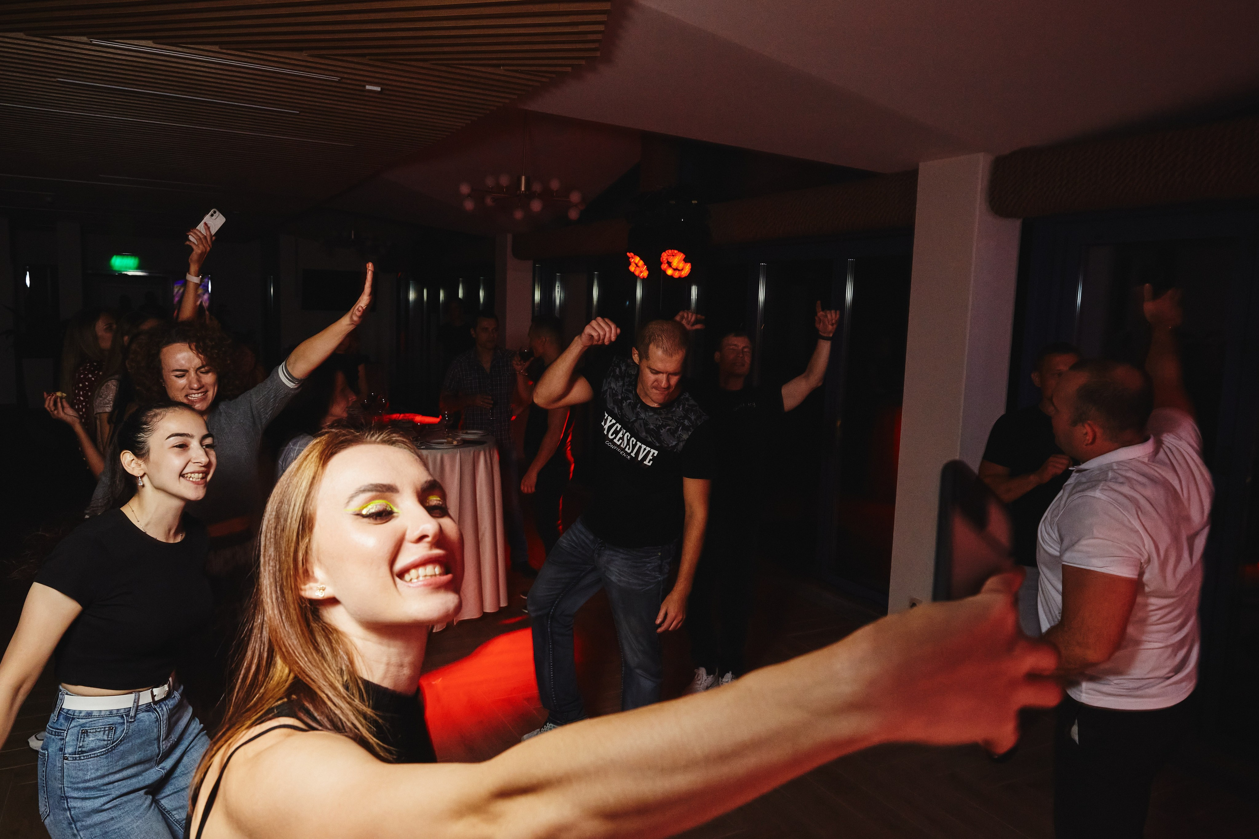 Фотограф на тимбилдинг: спортивное командообразование за городом. КонТайм: профессиональная съемка для организаций