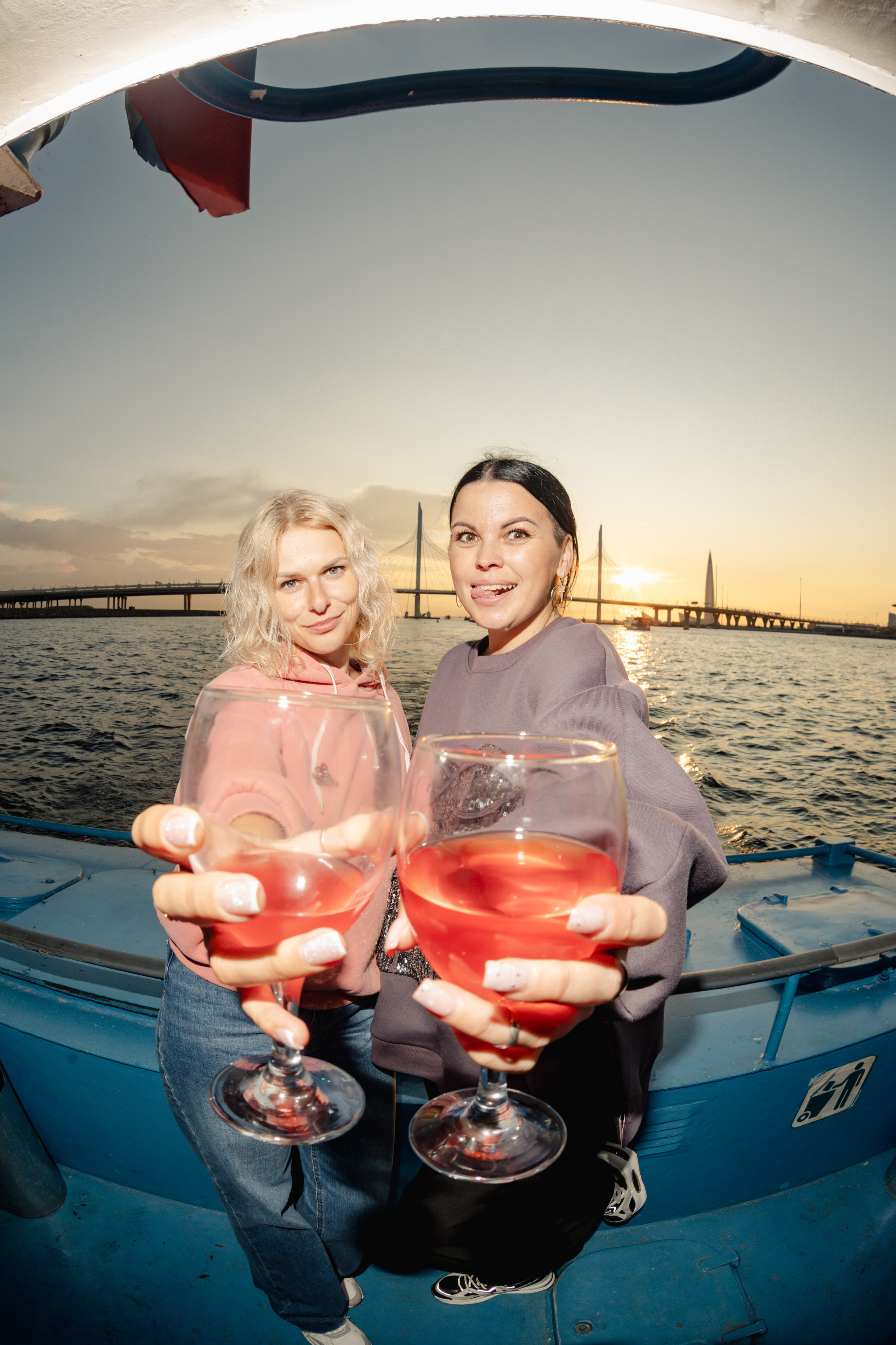 Gravity Project круизы. Репортажный и портретный фотограф в Санктпетербурге. Видиосъемка мероприятий в Санкт-Петербурге