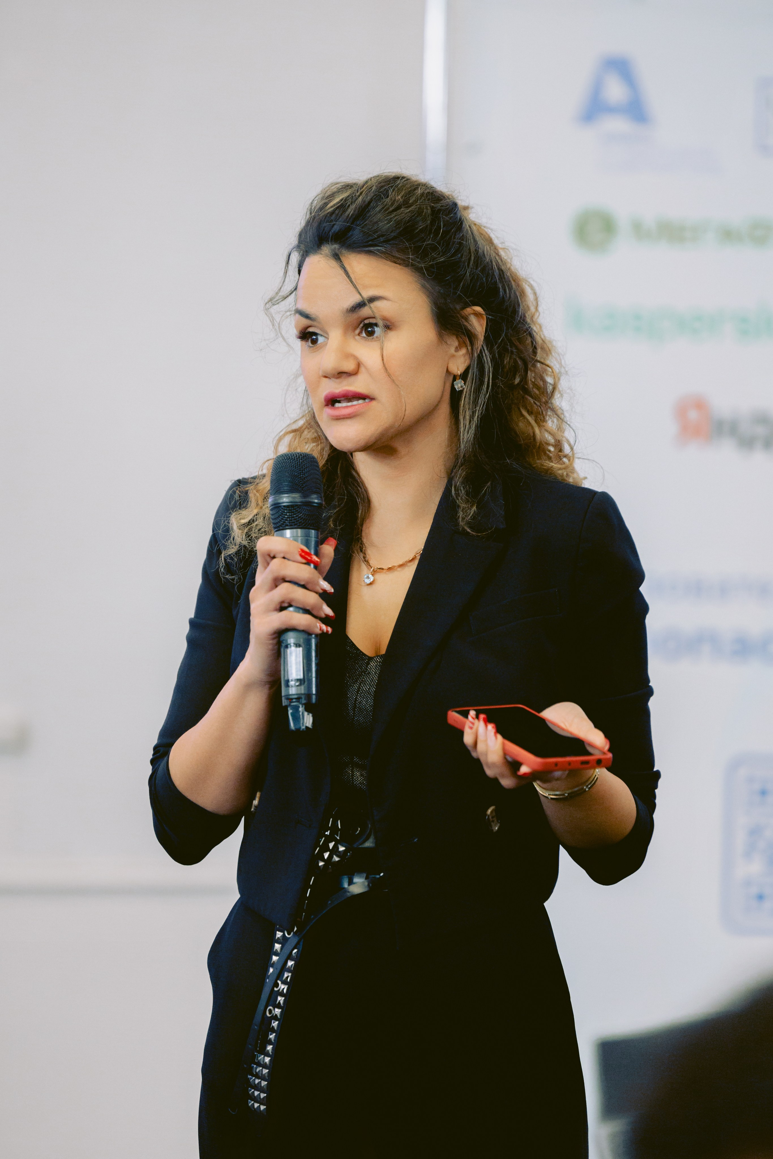 Форум-Образовательный марафон «БЕЗОПАСНАЯ ЦИФРА». Фотограф в Санкт-Петербурге Виктория Безверхая