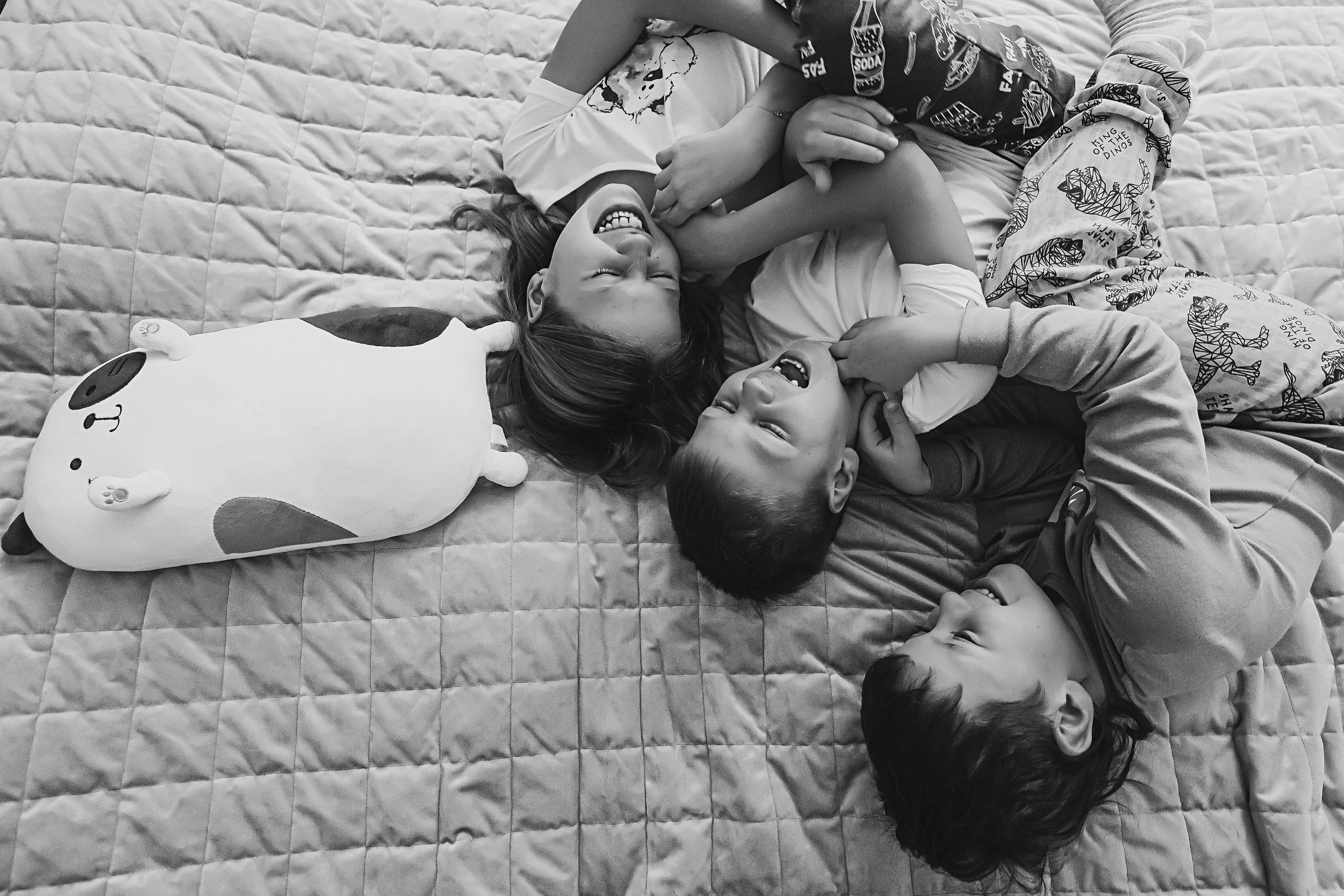 Большая семья репортаж. Семейный фотограф Тюмень, фотограф на роды Салмина Мария