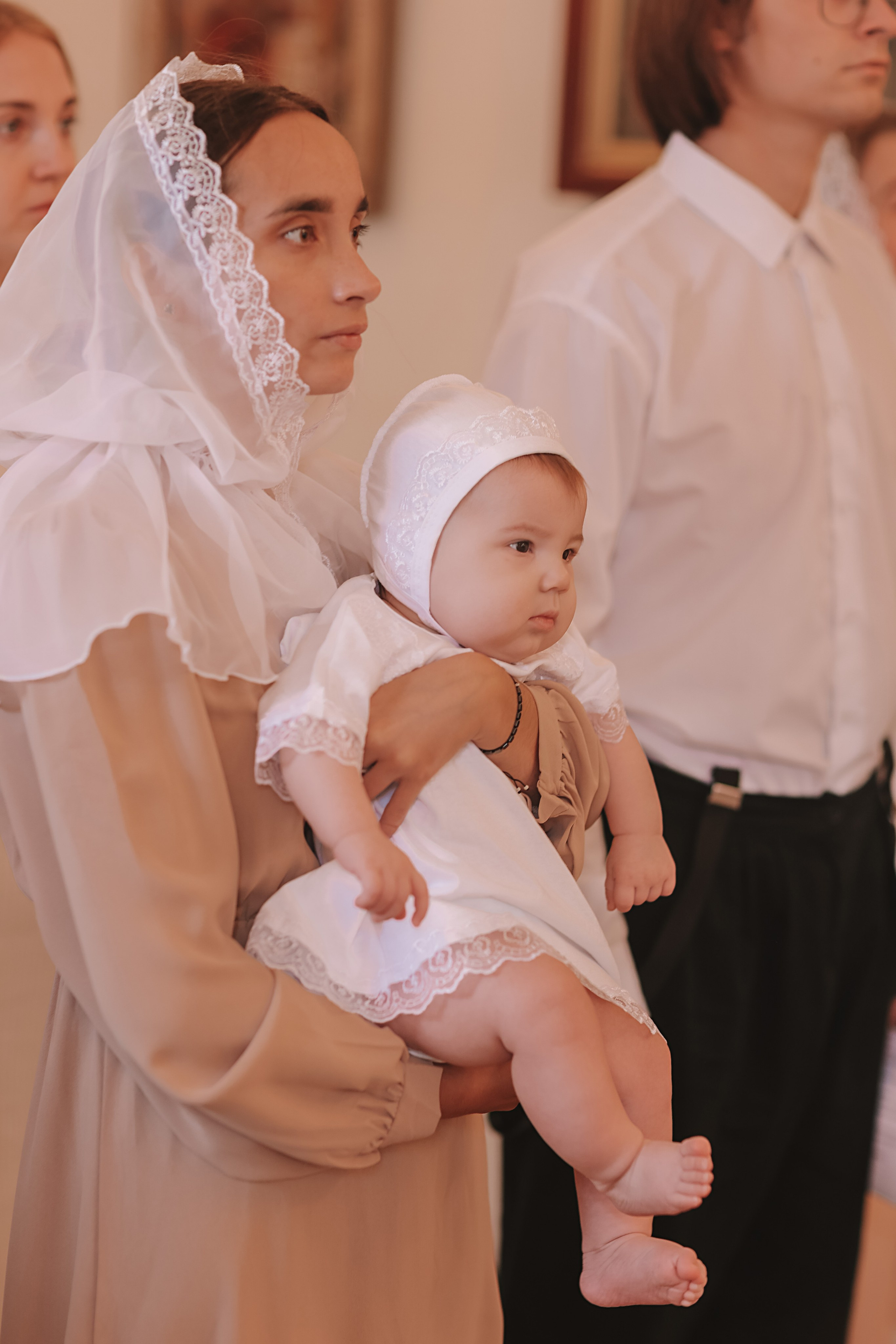 Крещение круглая церковь. Семейный фотограф Тюмень, фотограф на роды Салмина Мария