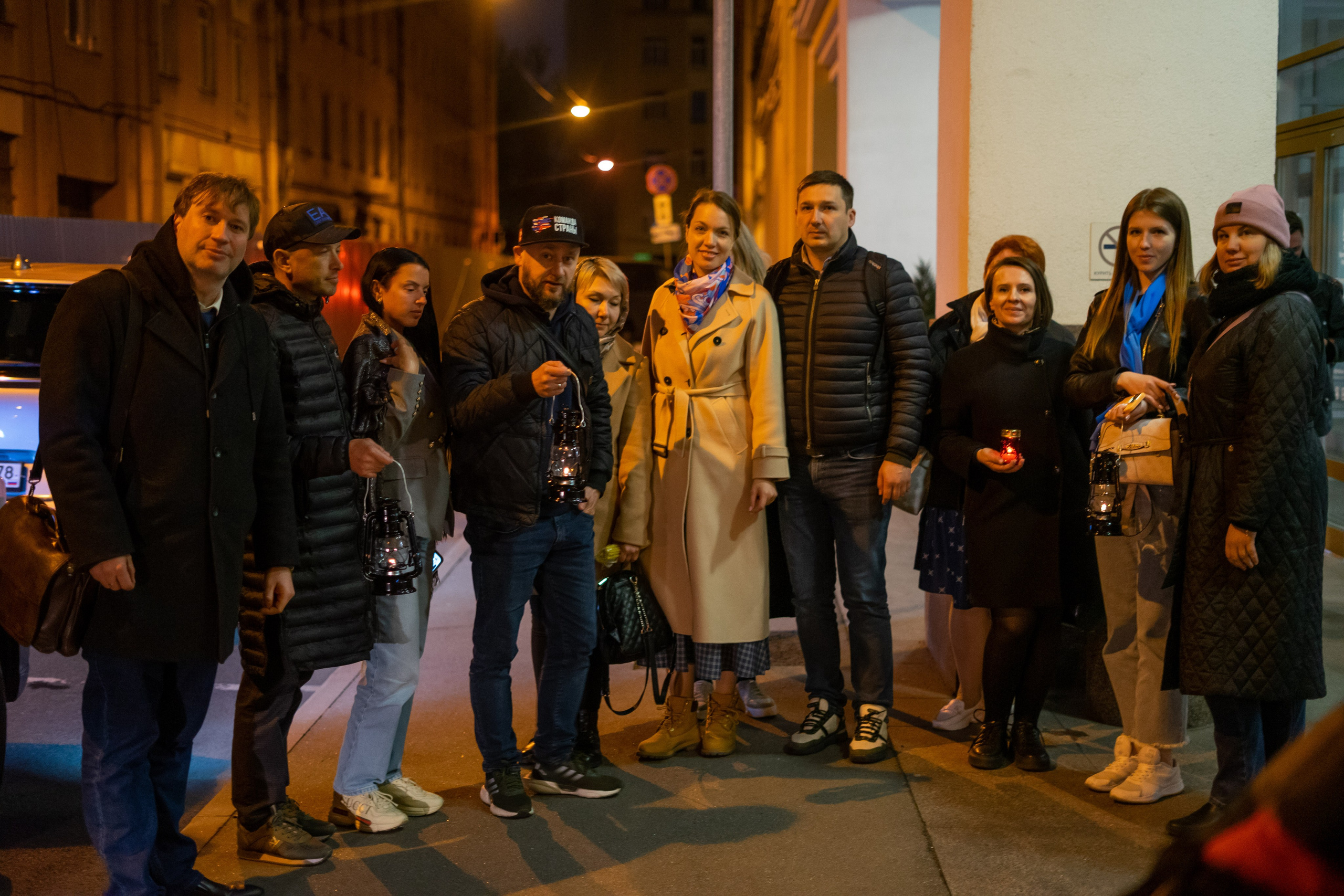 Передача благодатного огня. ДМИТРИЙ ХОРУНЖИЙ — репортажный фотограф, видеограф СПБ